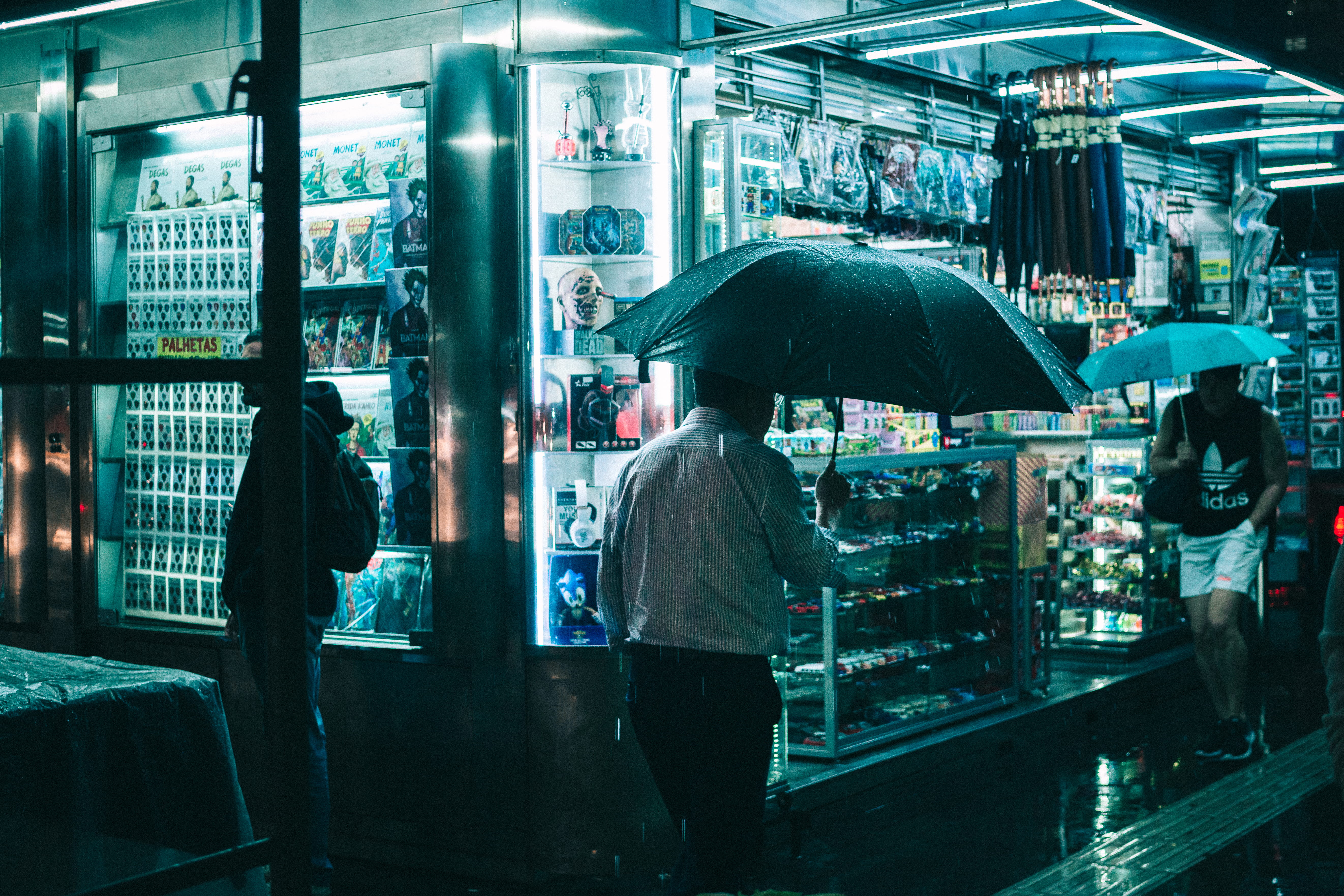 night, shopping, production, real people, men, illuminated, women, 5K, evening, sidewalk, along, wet, raining, built structure, retail, light, store, urban, HD Wallpaper