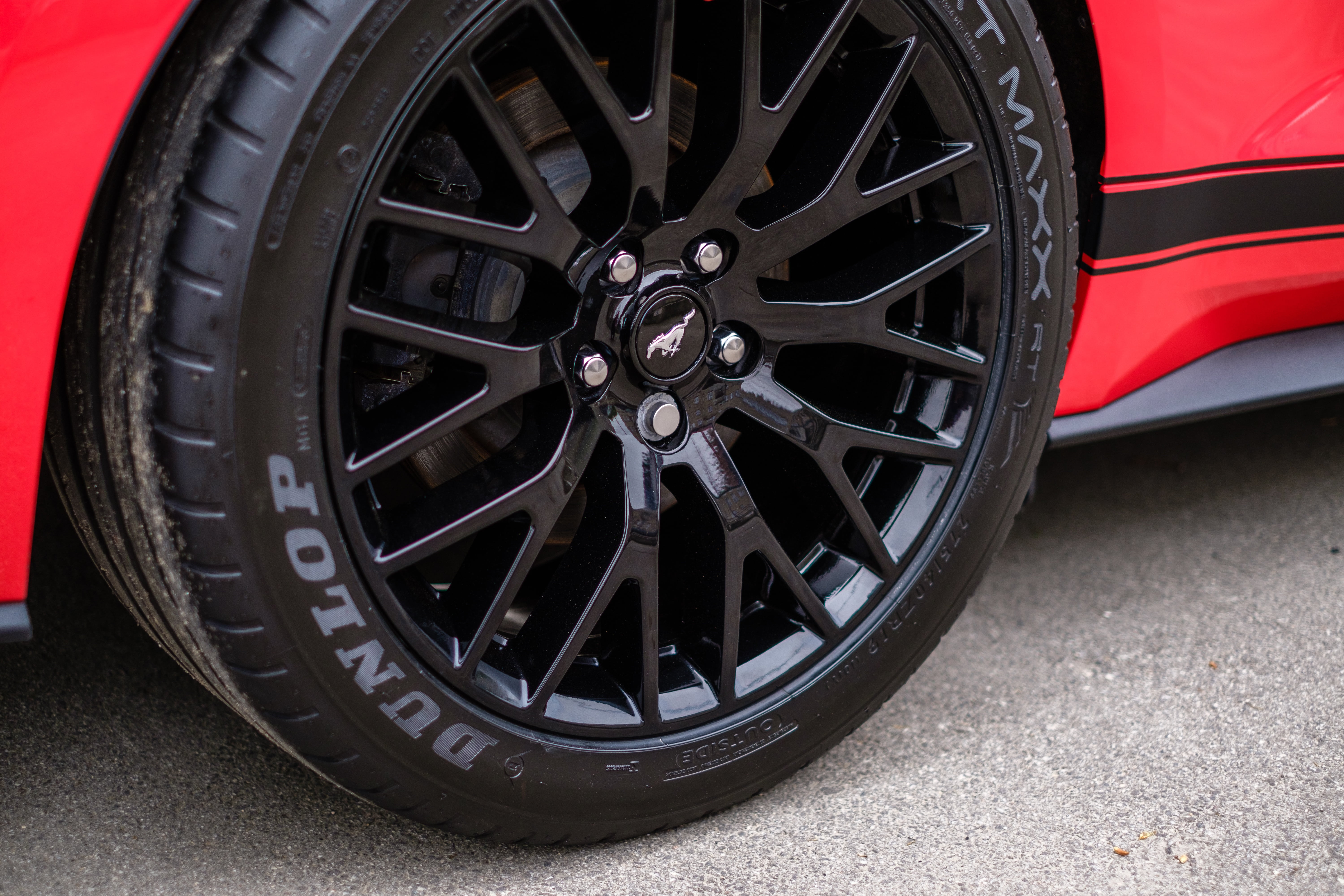 mode of transportation, modern, transport, fast, gt, car, road, red, silver colored, automotive, travel, new, day, rubber, business, sportscar, wheel, sport, HD Wallpaper