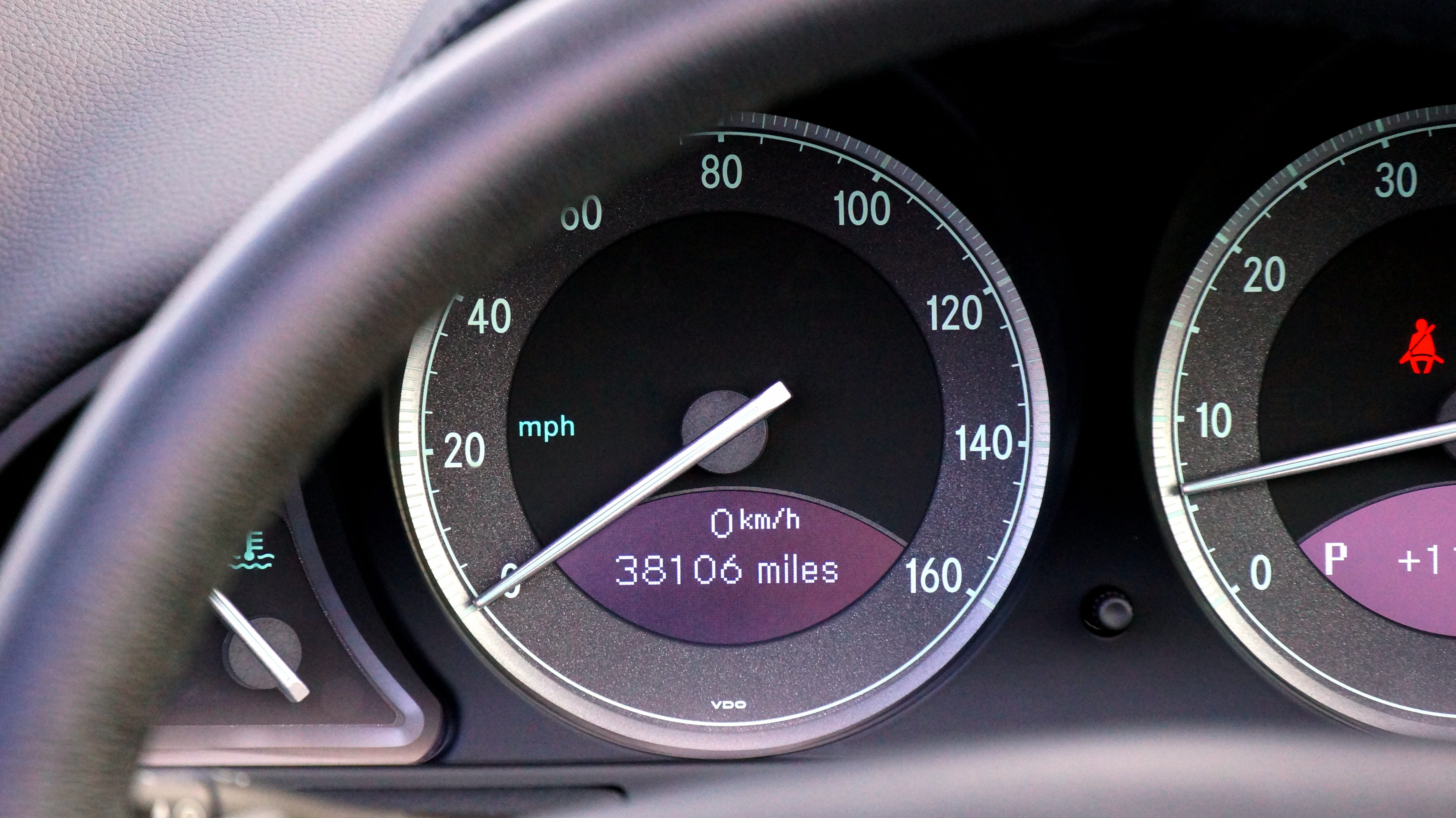 speedometer, circle, black, gauge, no people, transportation, speed, automotive, indoors, 4K, analog, motor vehicle, car interior, car, land vehicle, mode of transportation, HD Wallpaper