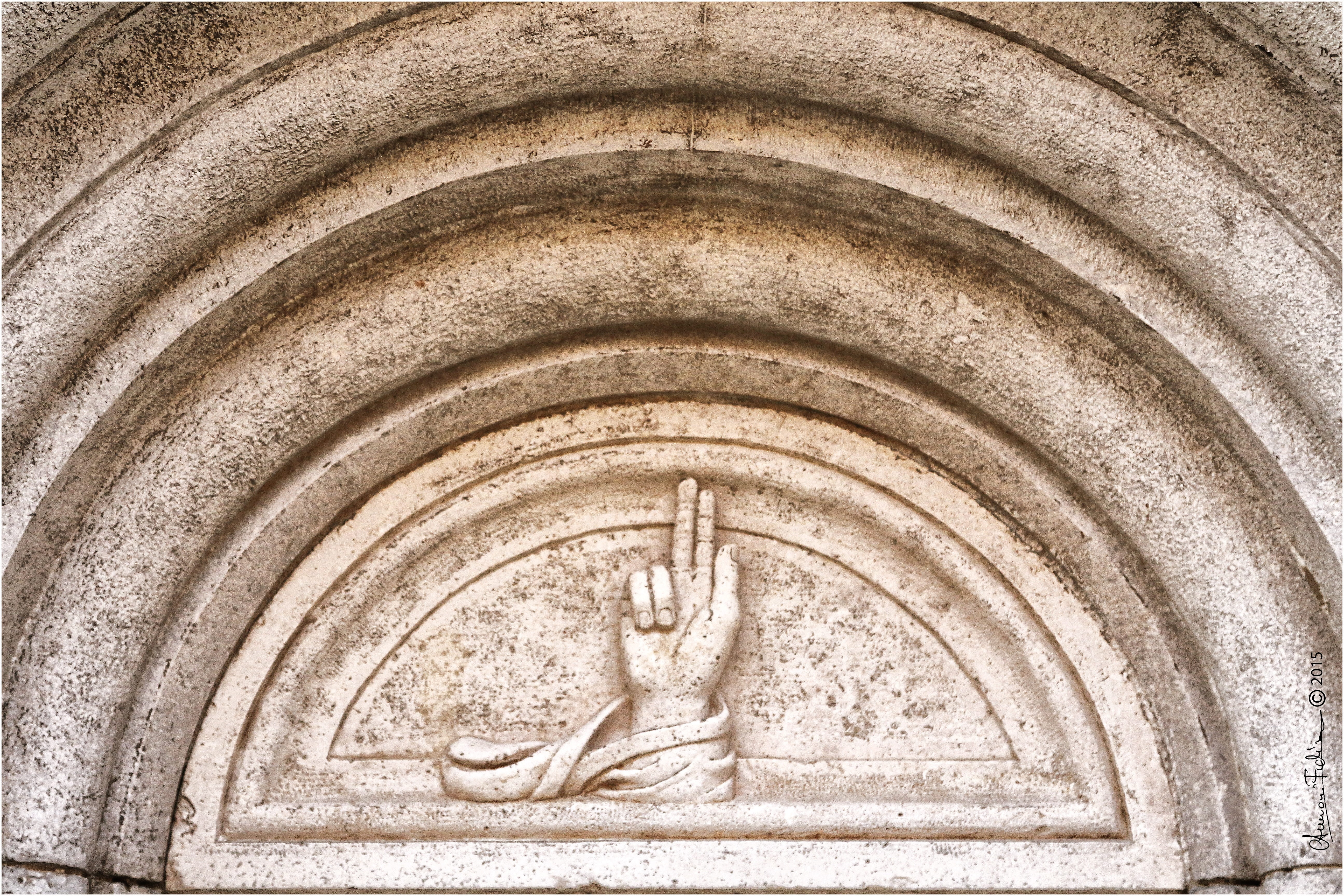 no people, art and craft, female likeness, spirituality, door, the past, Hand, arch, carving, monument, ancient, abbey, sculpture, statue, craft, day, Modena, HD Wallpaper