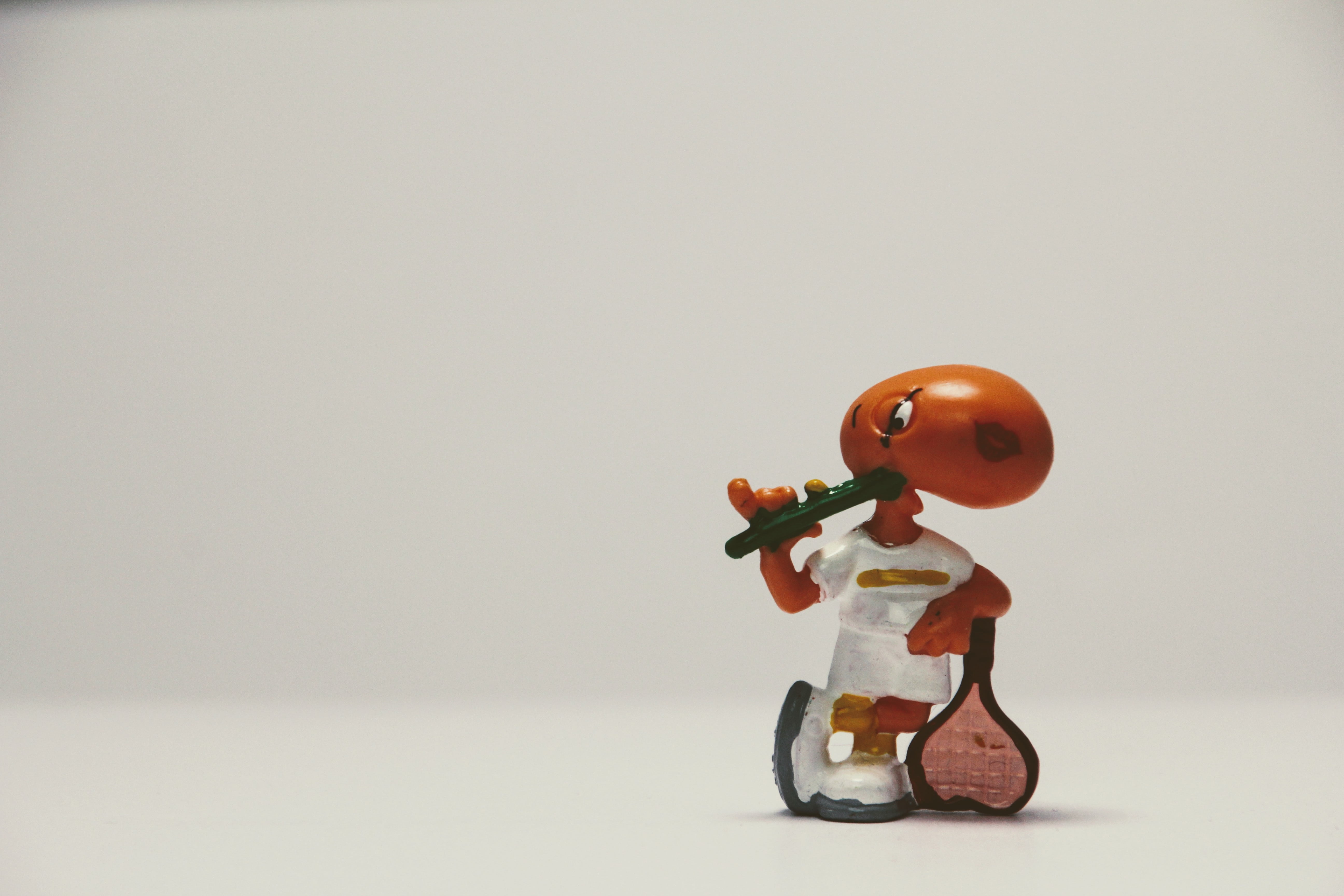 figure, representation, toy, music, modena, single object, gray, tennis, überraschungseifigur, small, sport, gray background, cut out, indoors, studio shot, HD Wallpaper
