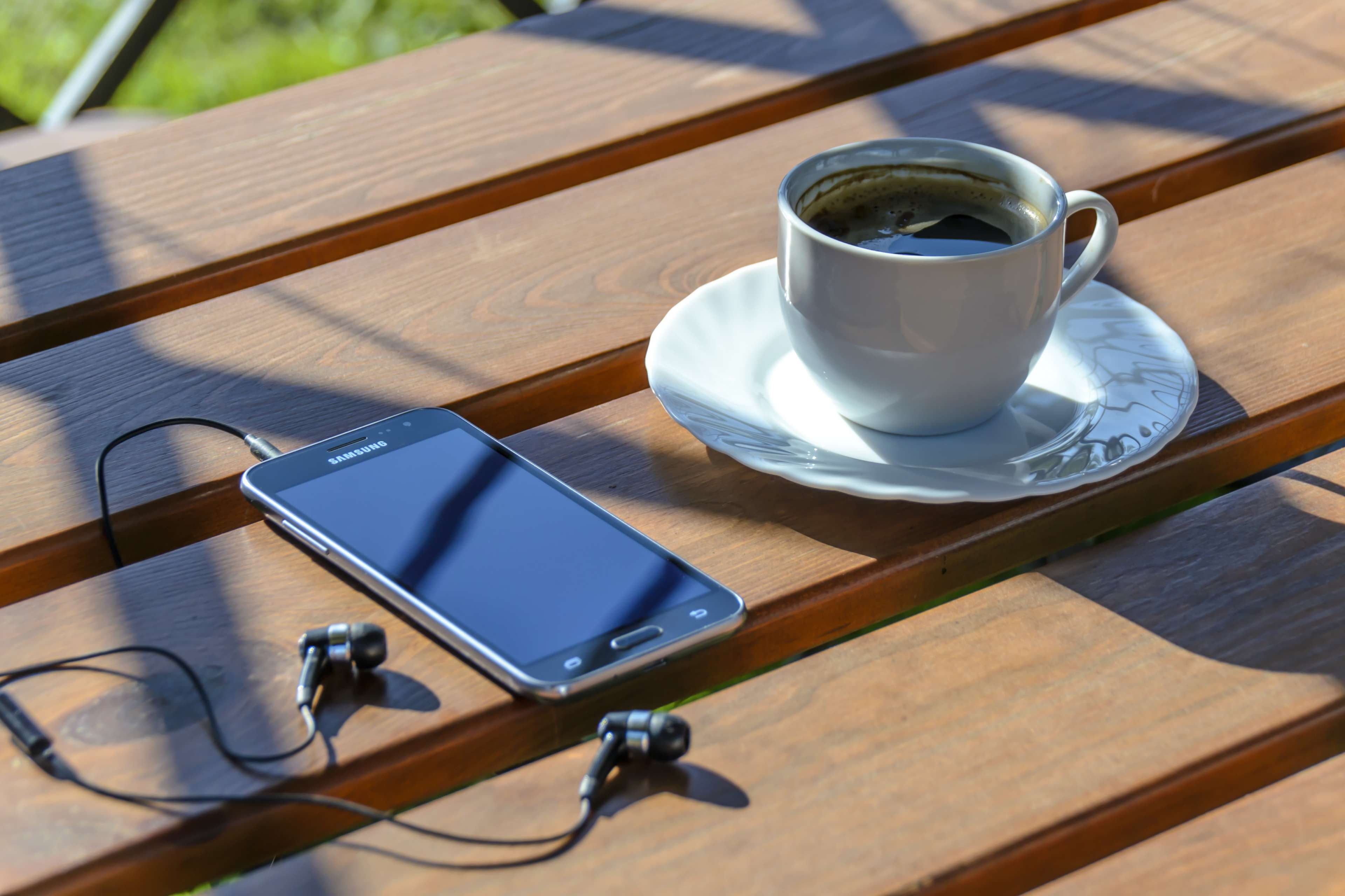high angle view, hobby, samsung, mobile phone, connection, relaxation, after working time, wireless technology, 4K, saucer, music, tea cup, rest, still life, HD Wallpaper