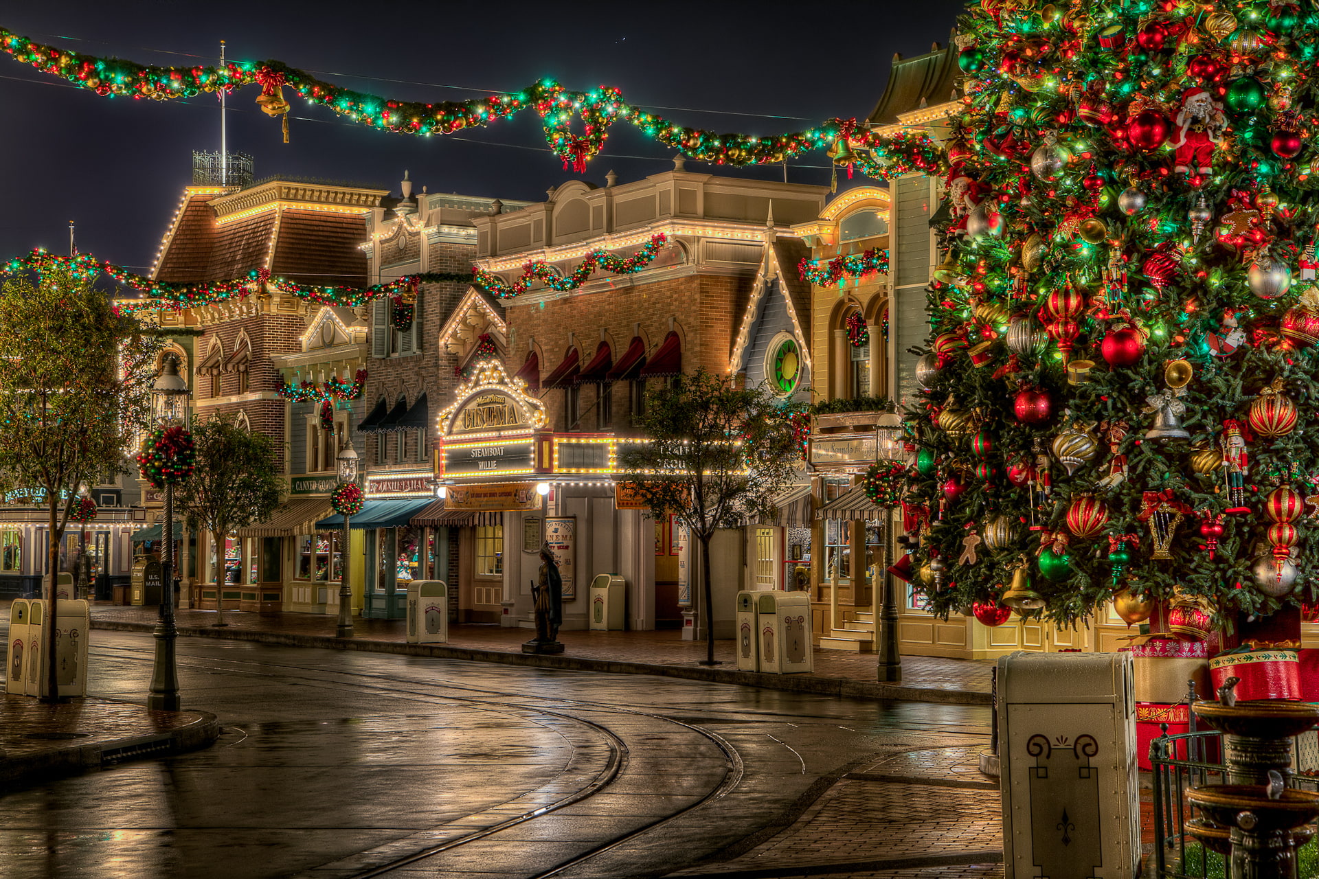 street, christmas, seasonal, 1080P, disneyland, main, usa, festive, holidays, HD Wallpaper