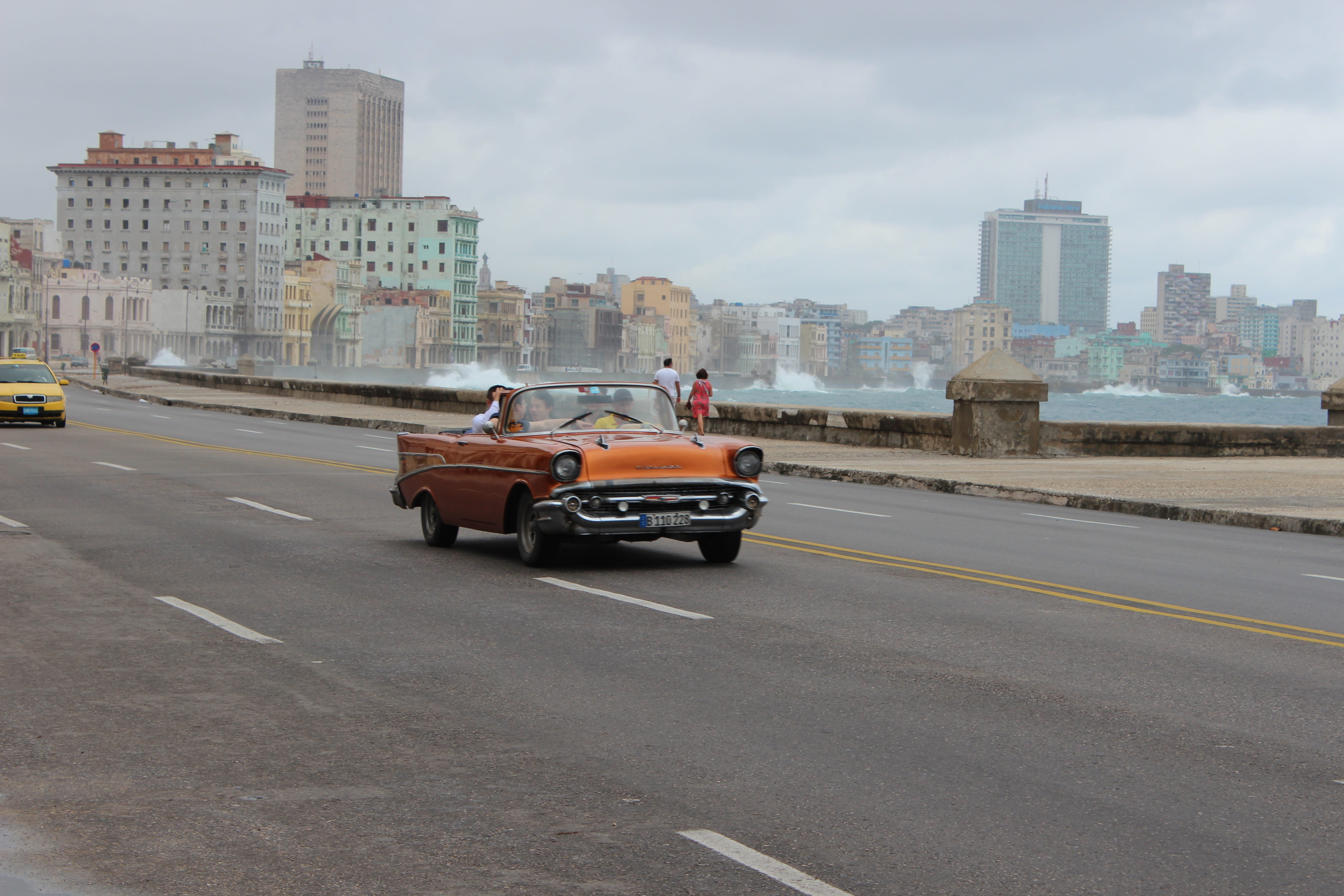 transportation, 5K, old cars, urban Scene, day, motor vehicle, building, travel, Cars, daytime, coupe, transport, traffic, havana, cityscape, nature, urban skyline, HD Wallpaper
