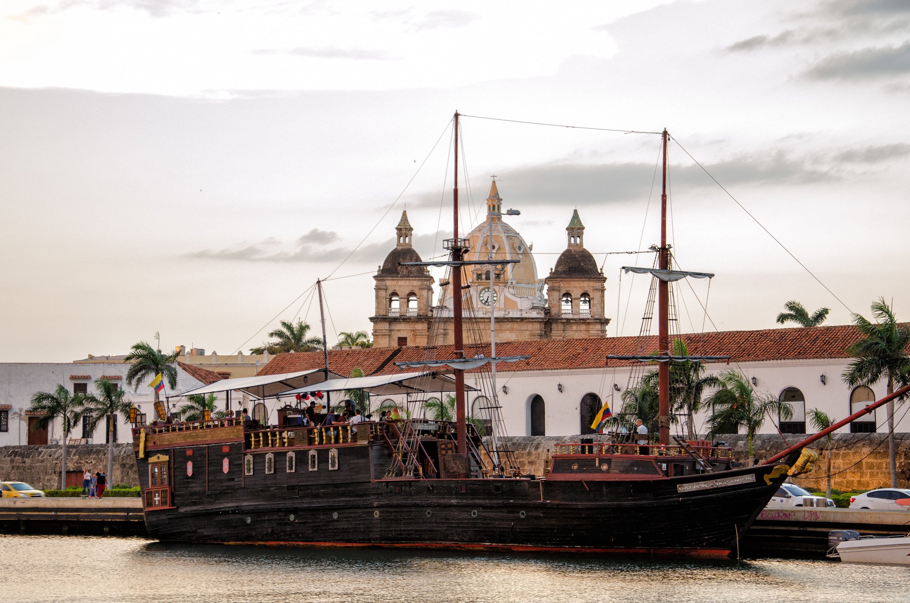 canal, 2K, transportation, mode of transportation, travel Destinations, place of worship, famous Place, history, tourism, nautical Vessel, gondola - traditional boat, HD Wallpaper