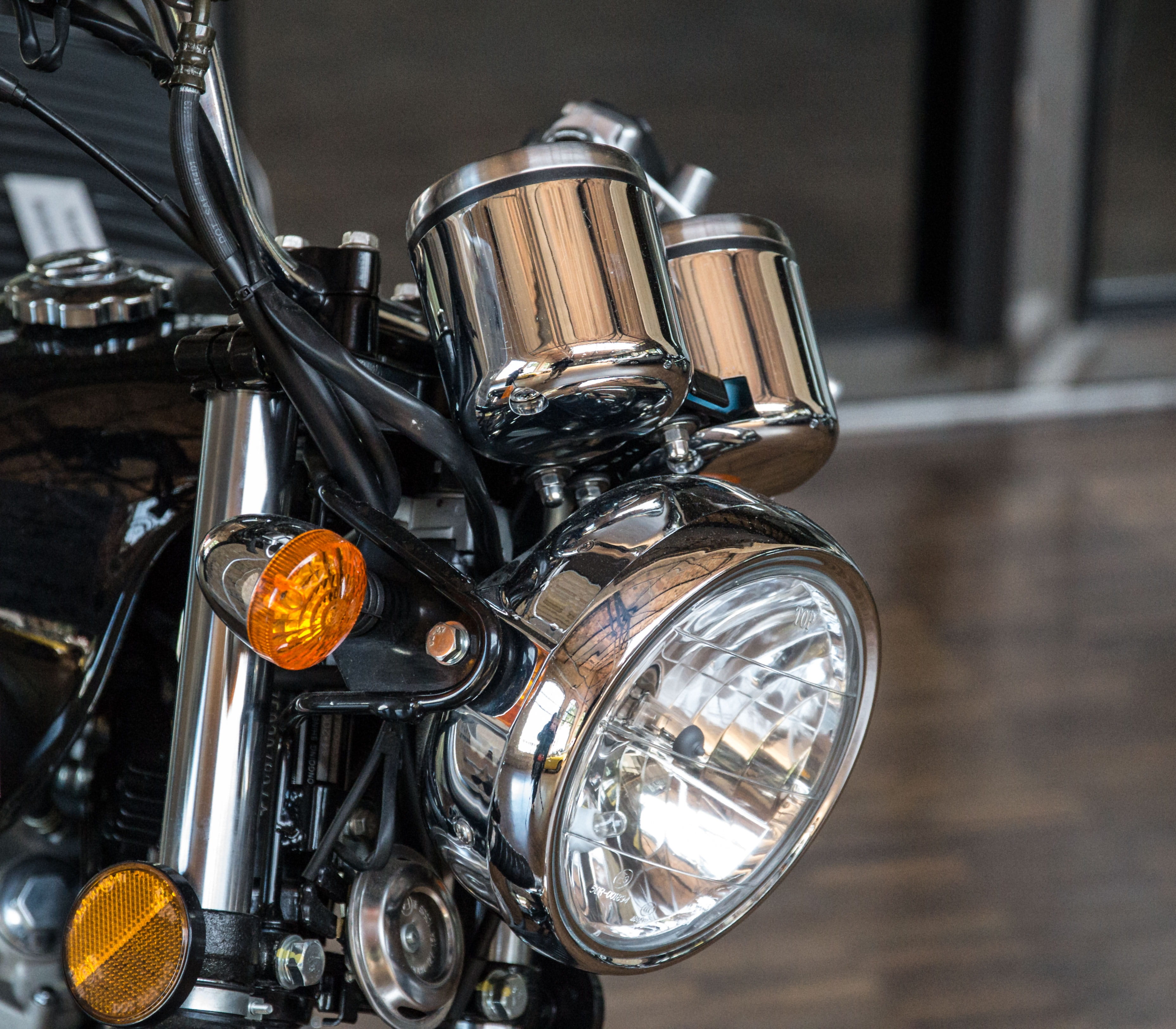 land vehicle, motorcycle, day, stationary, detail, chrome, no people, indoors, bicycle, mode of transportation, 2K, close-up, focus on foreground, speedometer, HD Wallpaper