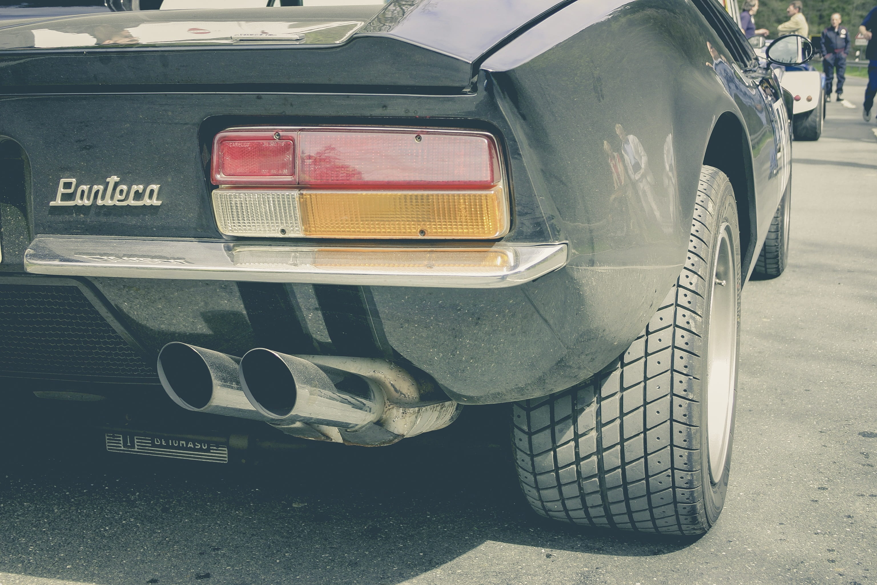 mode of transportation, close-up, tire, vintage, retro, stationary, 2K, rarity, vintage car automobile, no people, auto, oldtimer, car, luxury, rear, chrome, HD Wallpaper