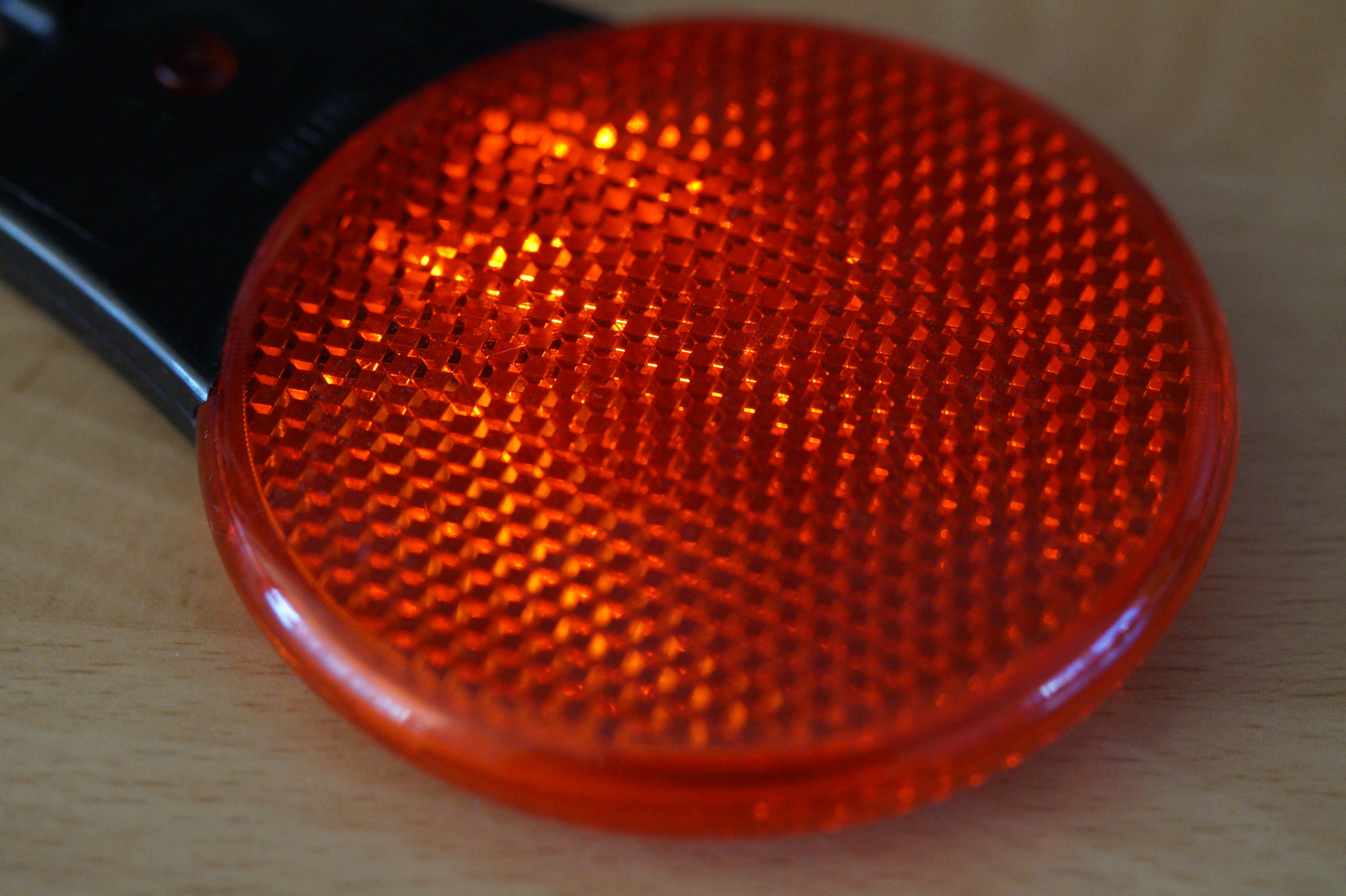 protection, red, reflector, sphere, clean, focus on foreground, circle, kitchen utensil, safety, geometric shape, blinker, domestic room, single object, HD Wallpaper