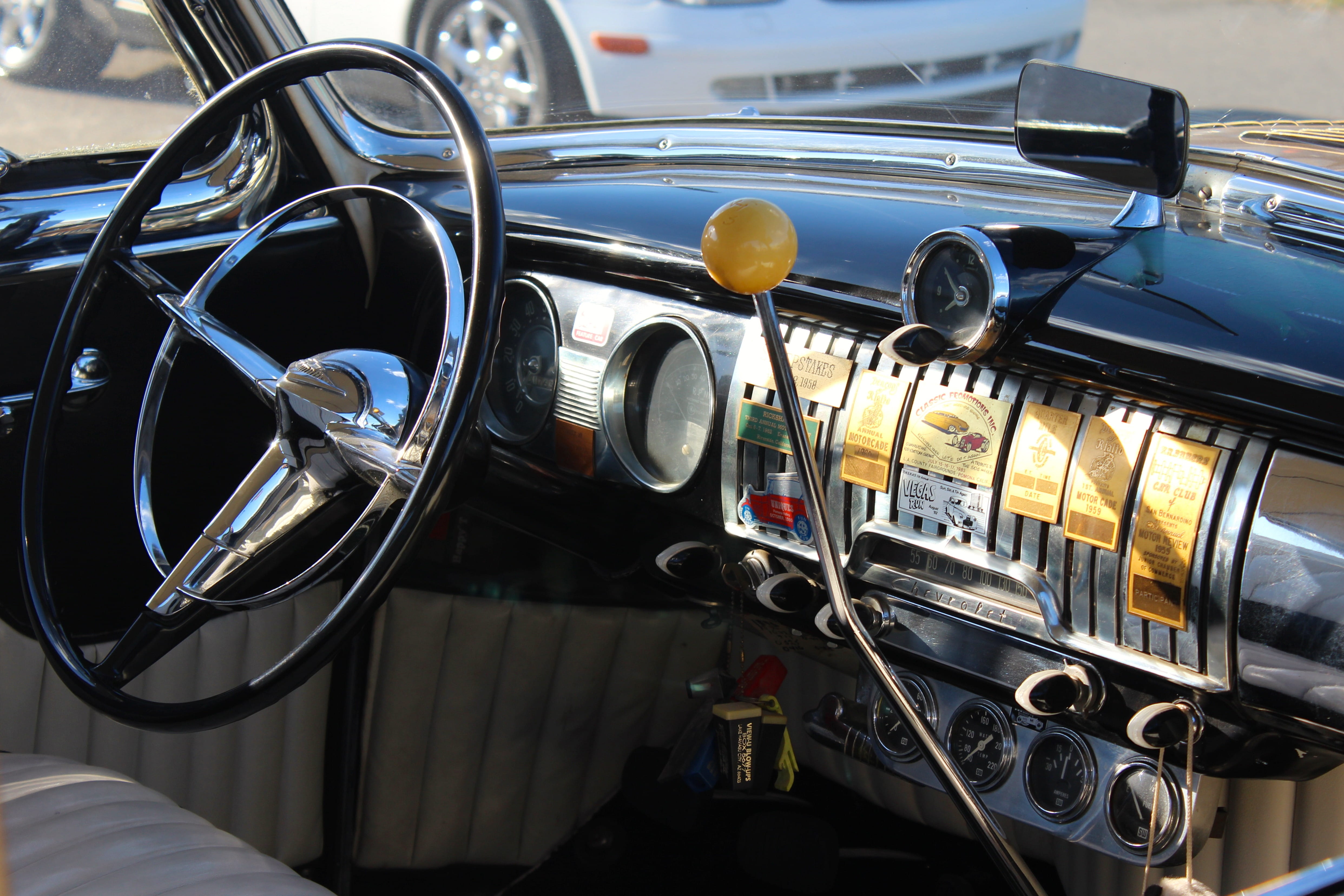 metal, vintage Car, antique, motor vehicle, 4K, luxury, chrome, old-fashioned, mode of Transport, land Vehicle, control panel, headlight, oldtimer, vintage automobiles, HD Wallpaper