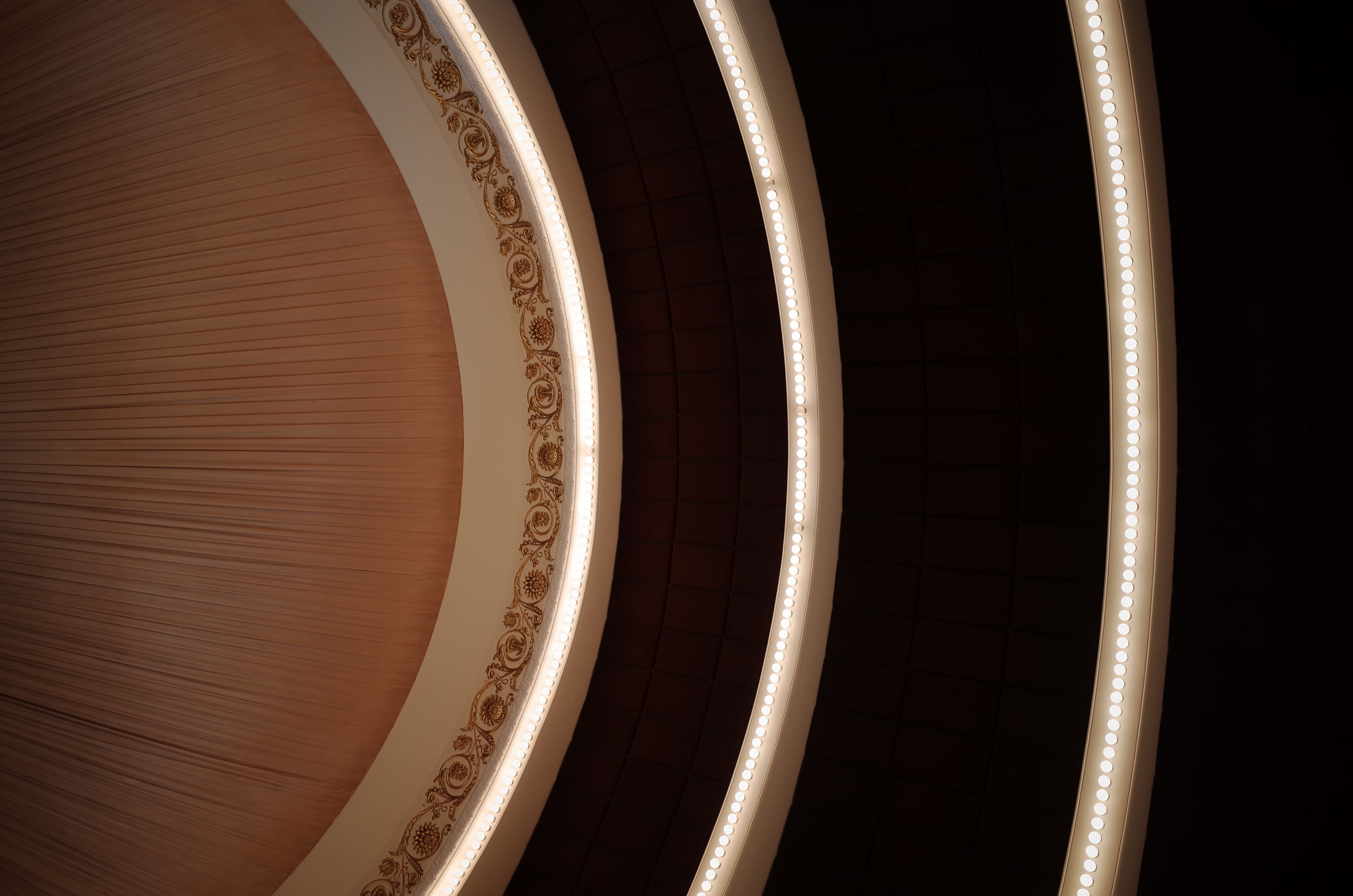adventure, geometric shape, illuminated, leisure activities, alloy wheel, indoors, wheel, apse, stack, gliding, spoke, building, music, opera house, technology, HD Wallpaper