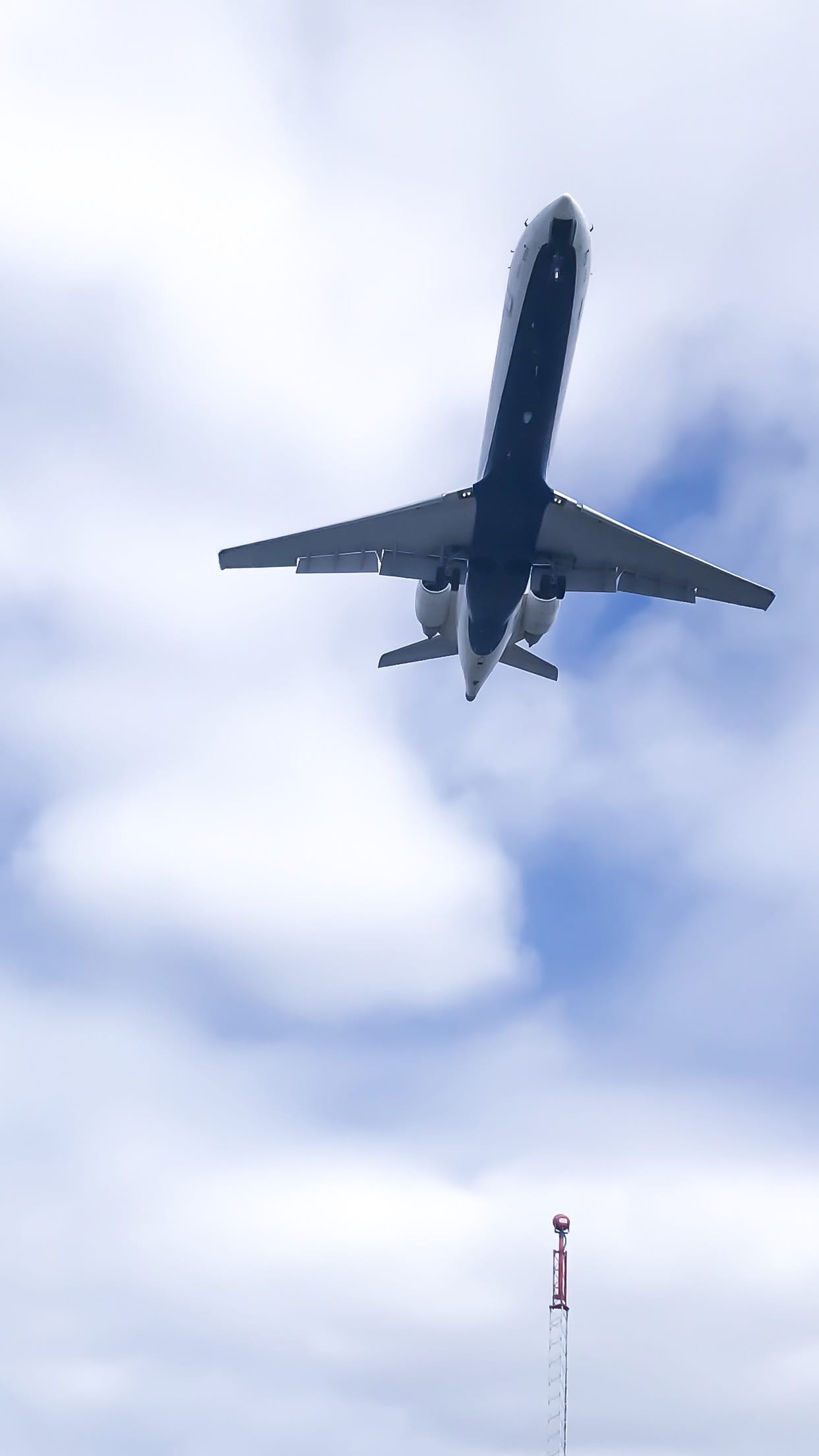 airliner, 1080P, high speed, flight, low angle view, fly, above, day, speed, cockpit, military, commercial airplane, flying, air vehicle, turbine, air, Phone HD Wallpaper