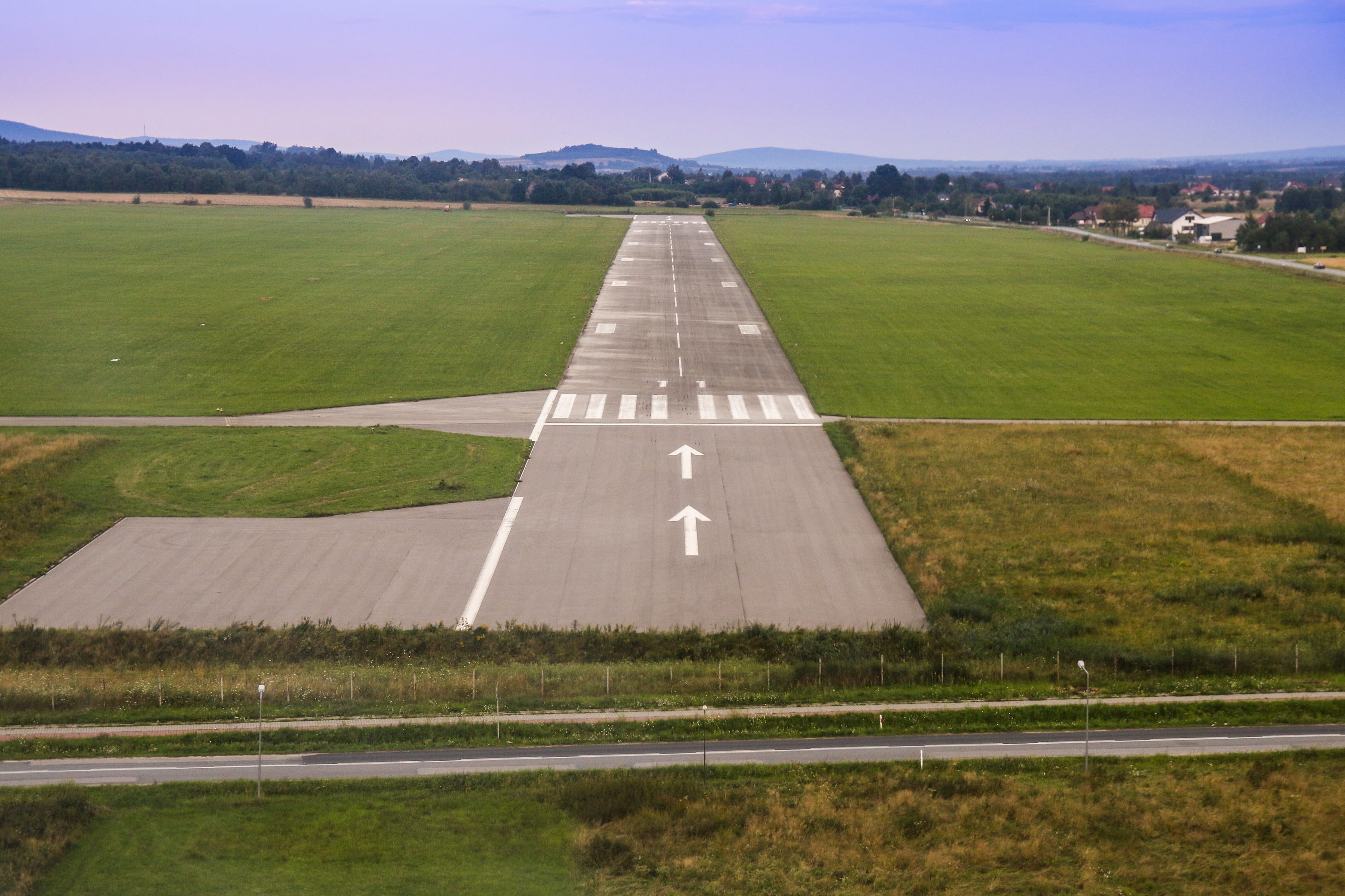 air vehicle, airport, 2K, road, airport runway, mode of transportation, landing, aerospace industry, dividing line, grass, day, airfield, land, swietokrzyskie, HD Wallpaper