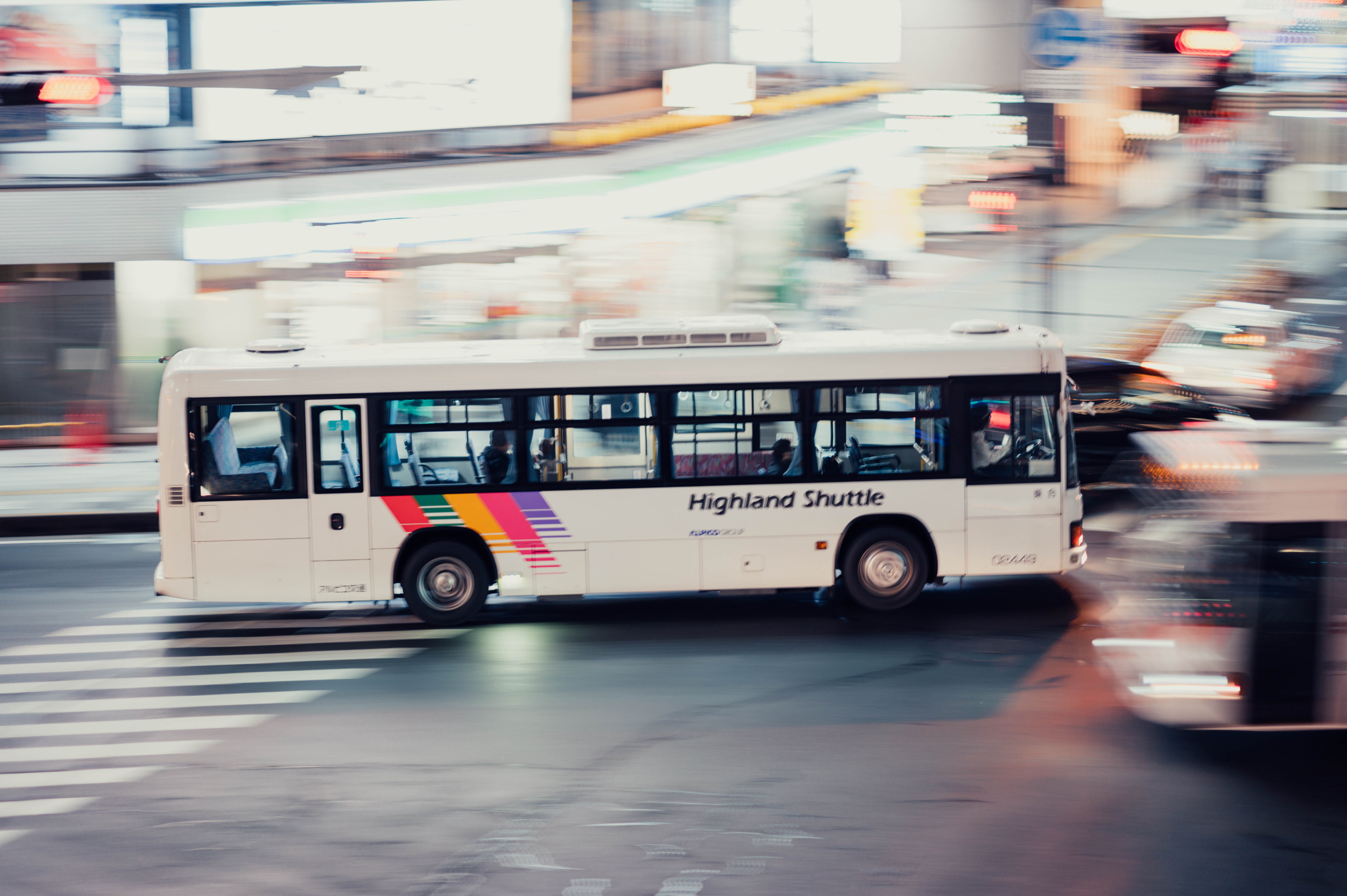 blurred motion, truck, land vehicle, 5K, double decker bus, machine, motion, school bus, incidental people, travel, built structure, floor, minibus, mustang, HD Wallpaper