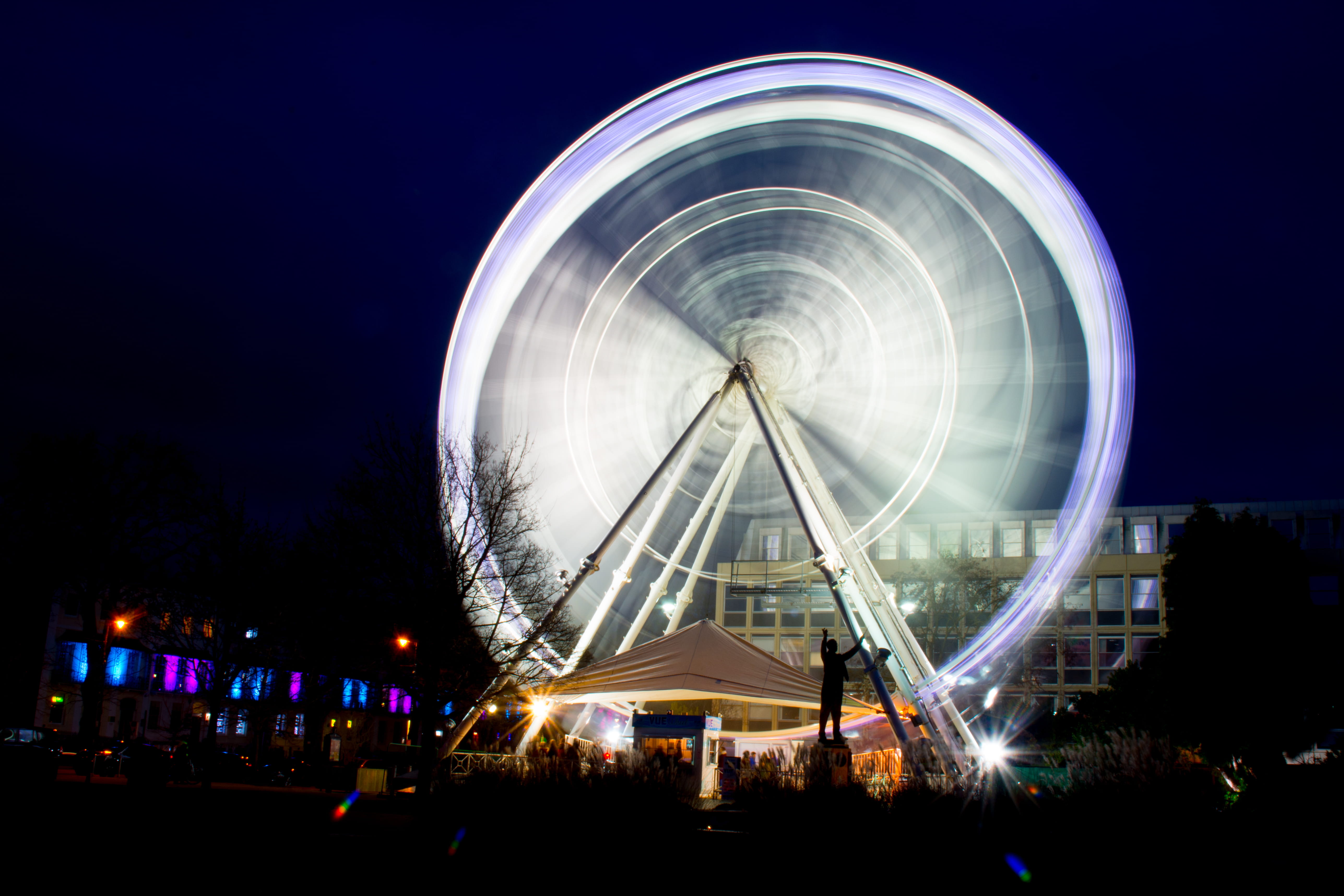 built structure, night, spoke, outdoors, alloy wheel, space, nature, machine, sky, aloe, hubcap, motion, nightlife, long exposure, urban, lighting, ferris, HD Wallpaper
