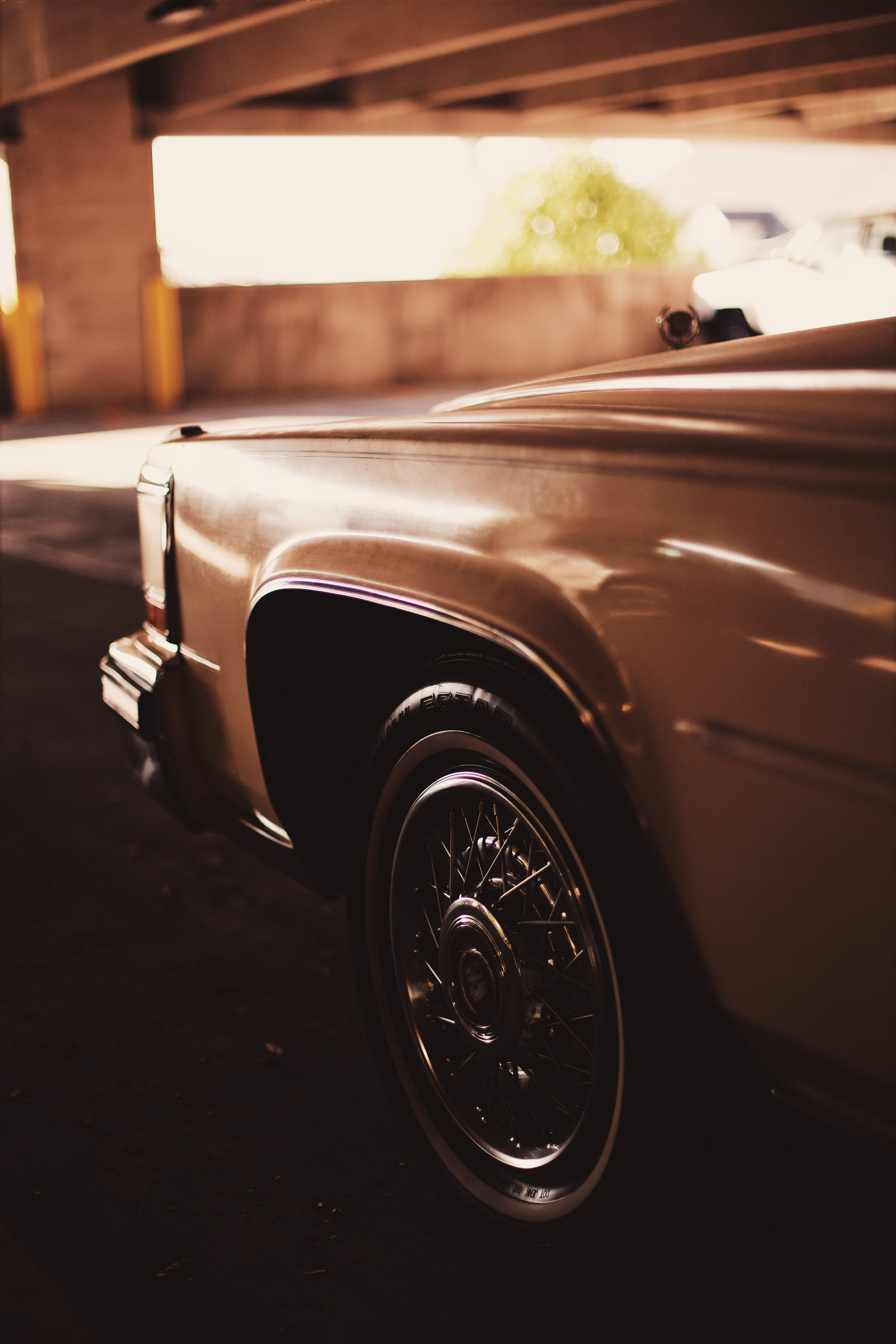 machine, automobile, inside, light, halter, parked, close-up, coffee cup, street, white, spoke, wheel, vintage car, alloy wheel, red, outdoors, no people, Phone HD Wallpaper
