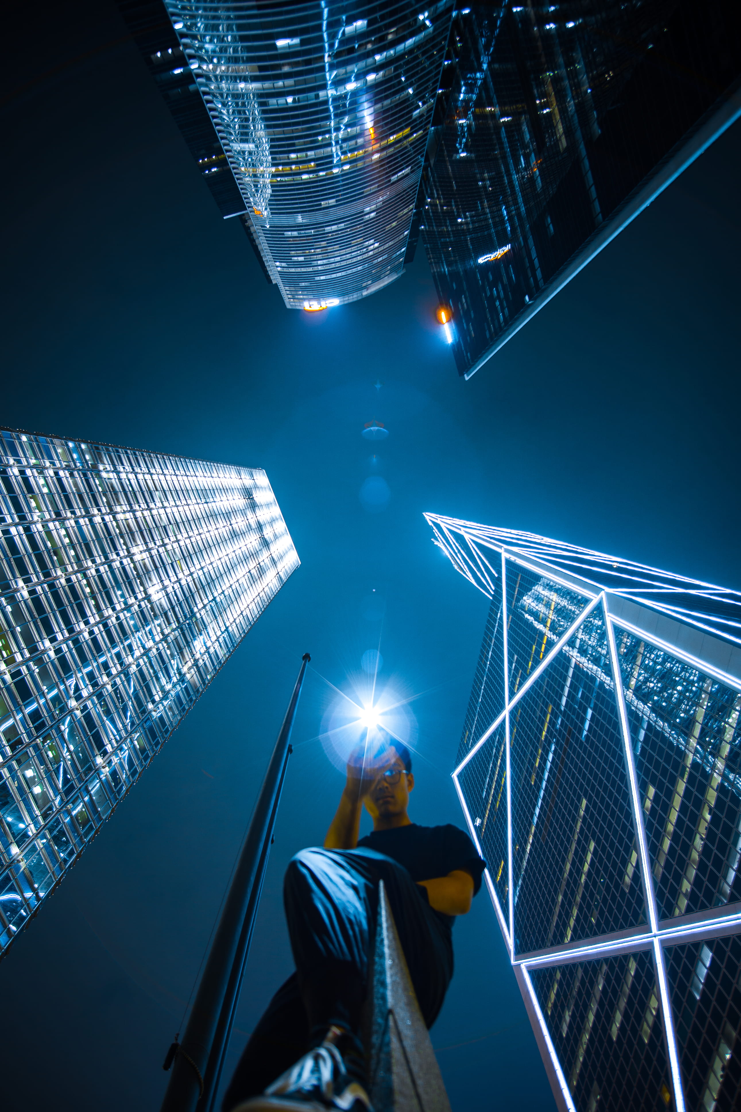 4K, s, looking down, high rise, outdoor, communication, night, person, building Exterior, modern, businessman, buildings, downtown, technology, architecture, Phone HD Wallpaper