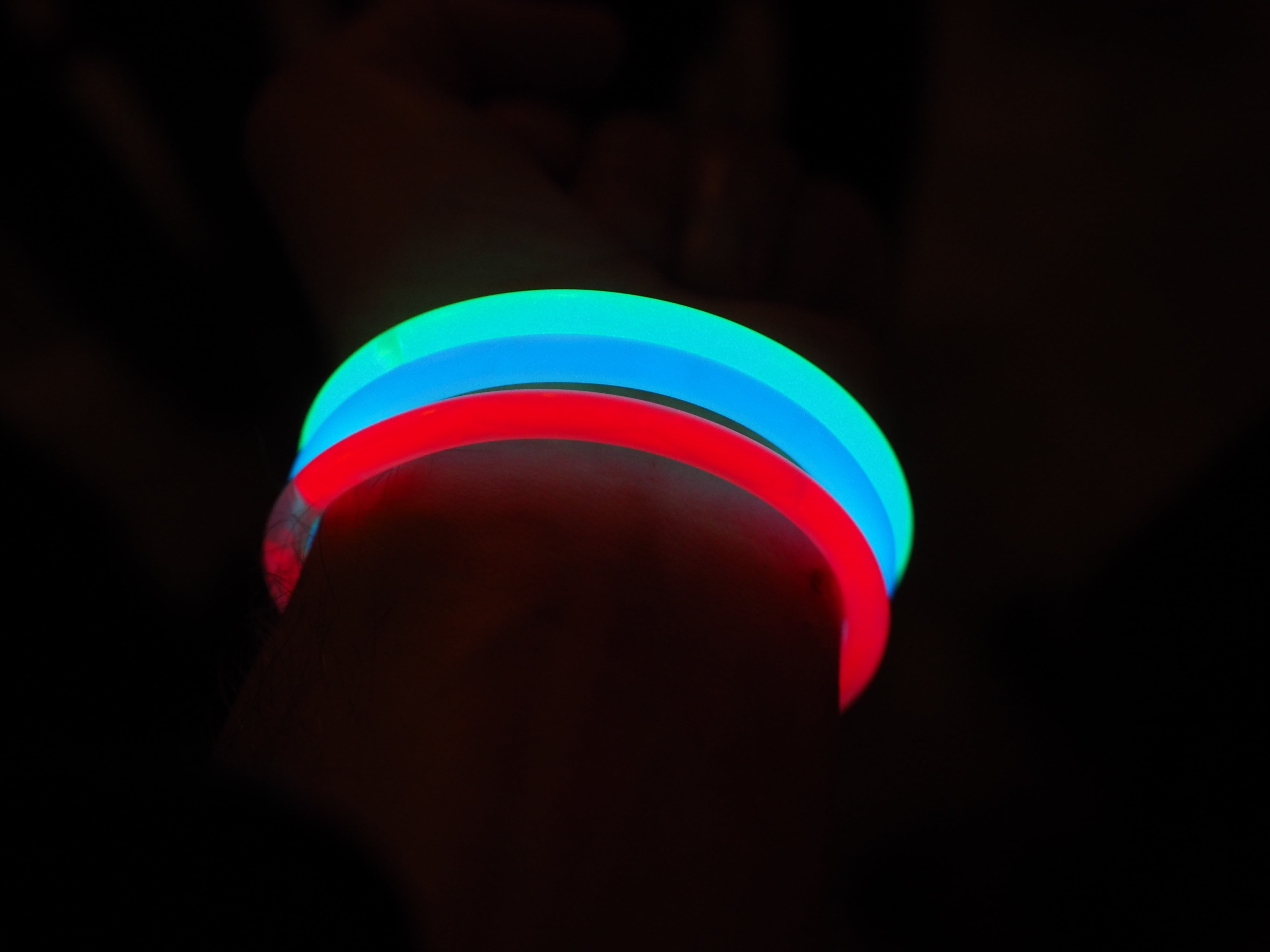 human hand, knallbunt, color, lights, deco, glow stick, close-up, black background, red, light - natural phenomenon, flag, human body part, illuminated, HD Wallpaper