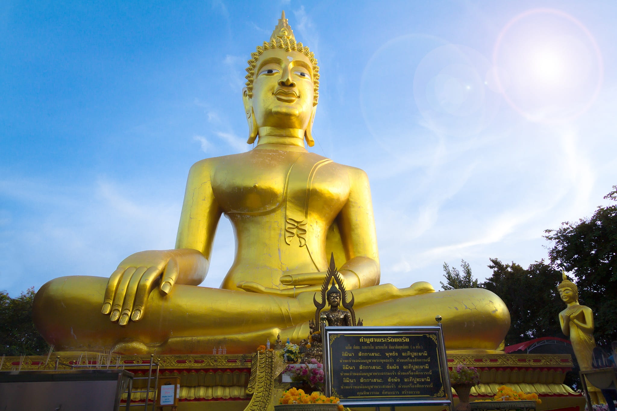 architecture, sculpture, place of worship, low angle view, art and craft, temple, belief, religion, human representation, representation, buddhism, gold colored, HD Wallpaper
