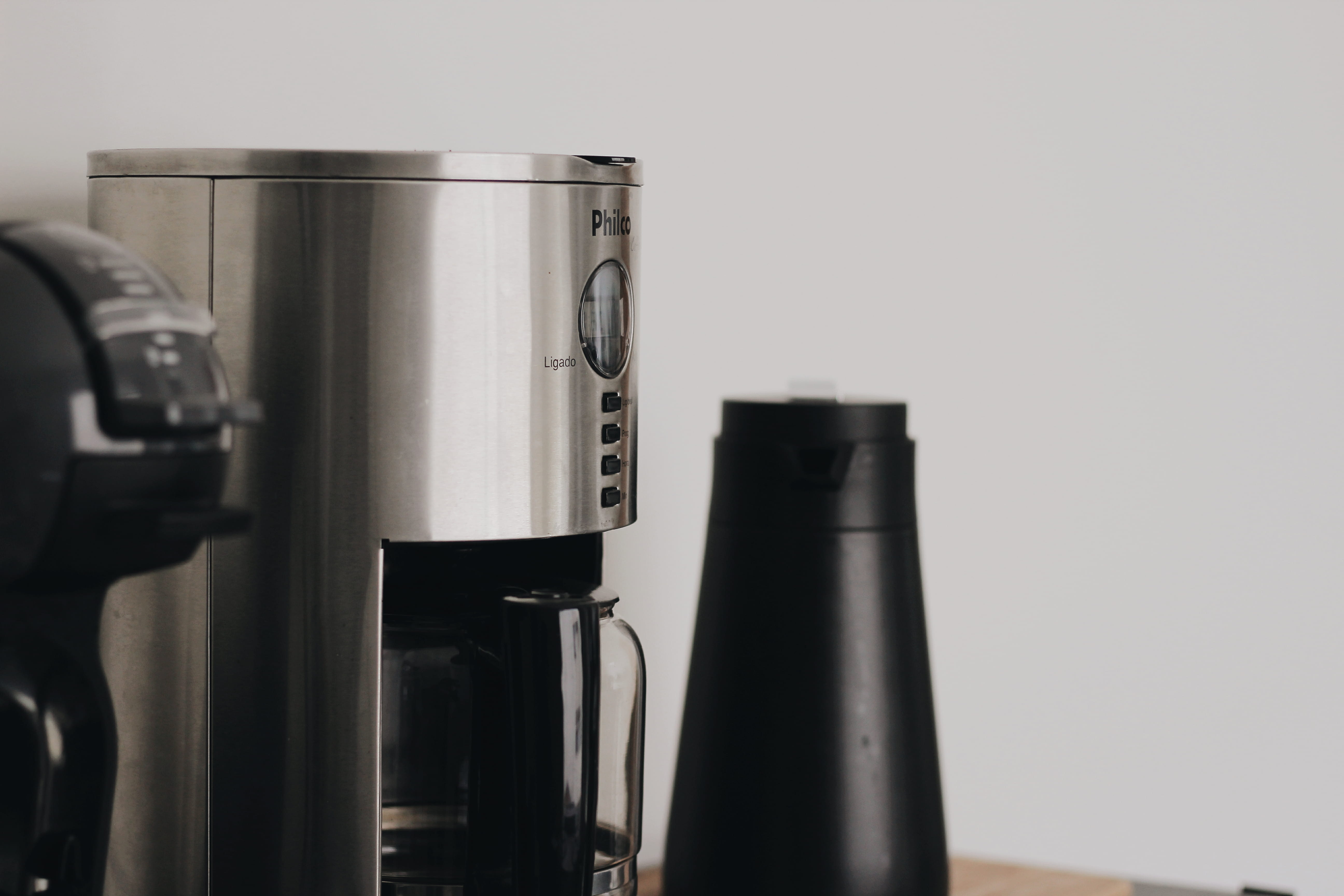 no people, machinery, brazil, steel, 5K, coffee maker, refreshment, são paulo, minimalistic, household equipment, technology, food and drink, but first coffee, HD Wallpaper