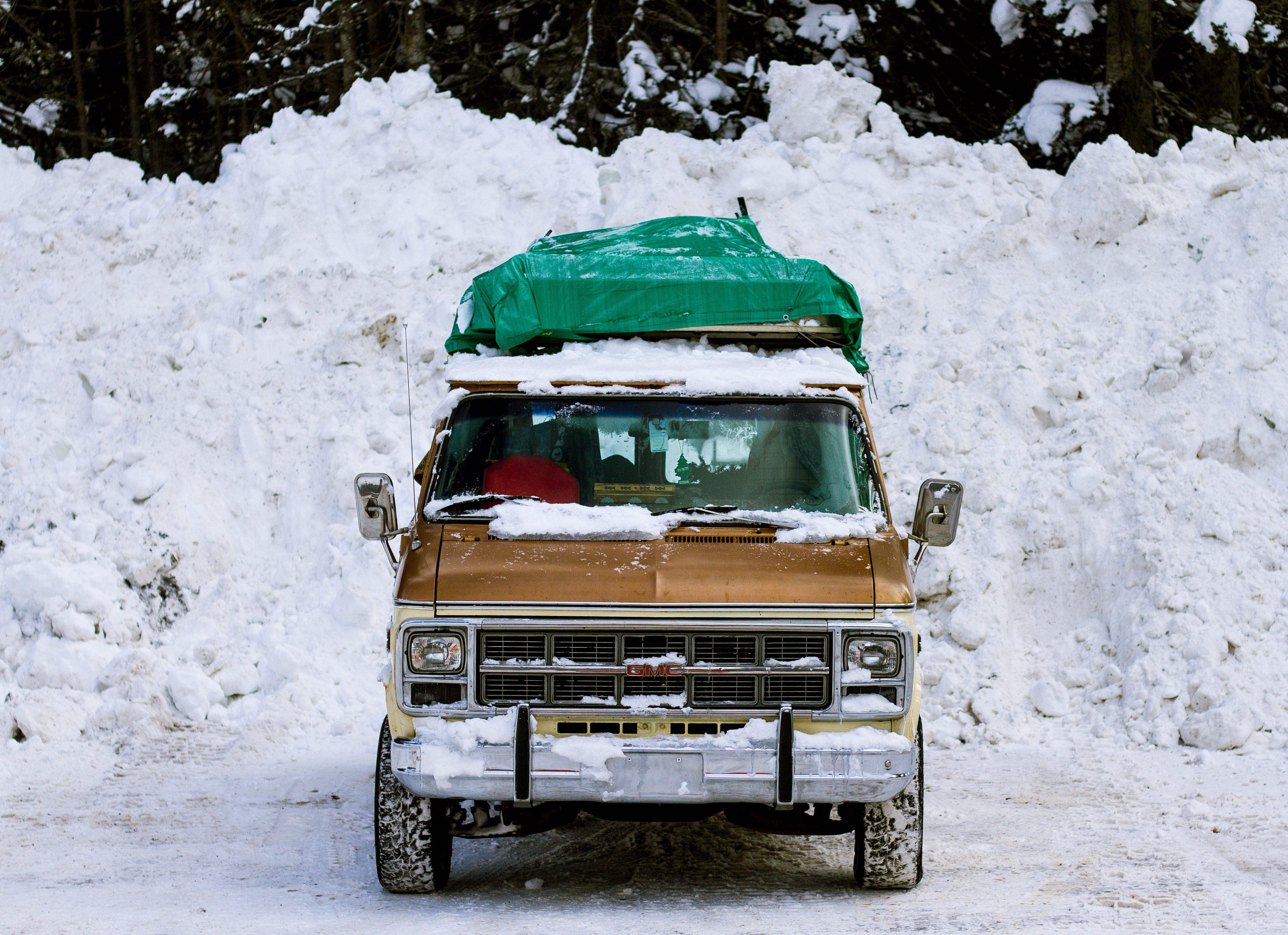 tire, white color, vehicle, blizzard, vintage cars, brown, daytime, wheel, travel, van, road trip, lake louise, land vehicle, truck, snowing, mode of transportation, HD Wallpaper