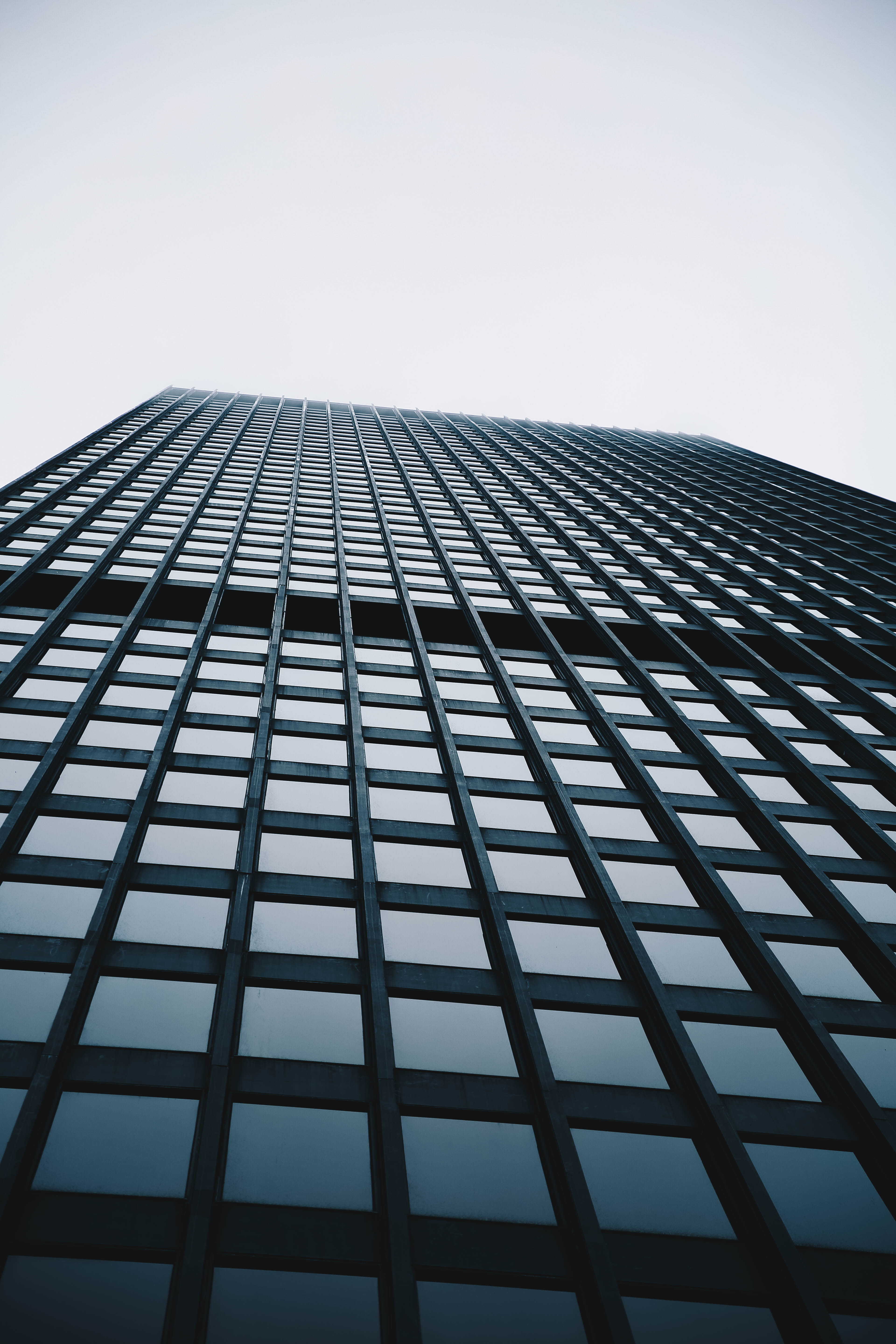 tower, building, building exterior, open house chicago, day, street, chicago, sky, skyscraper, downtown, windows, tall - high, cityscape, 5K, rain, canon, Phone HD Wallpaper