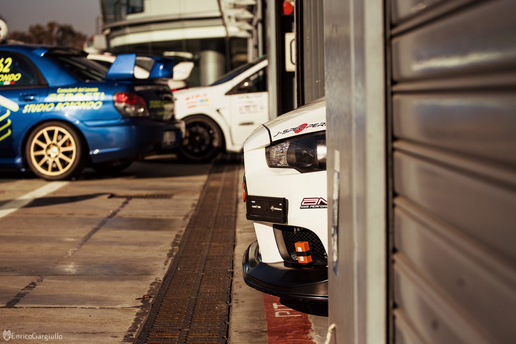 day, automobile industry, in a row, selective focus, close-up, Mitsubishi Lancer EVO, street, focus on foreground, vehicle, city, mode of transportation, HD Wallpaper