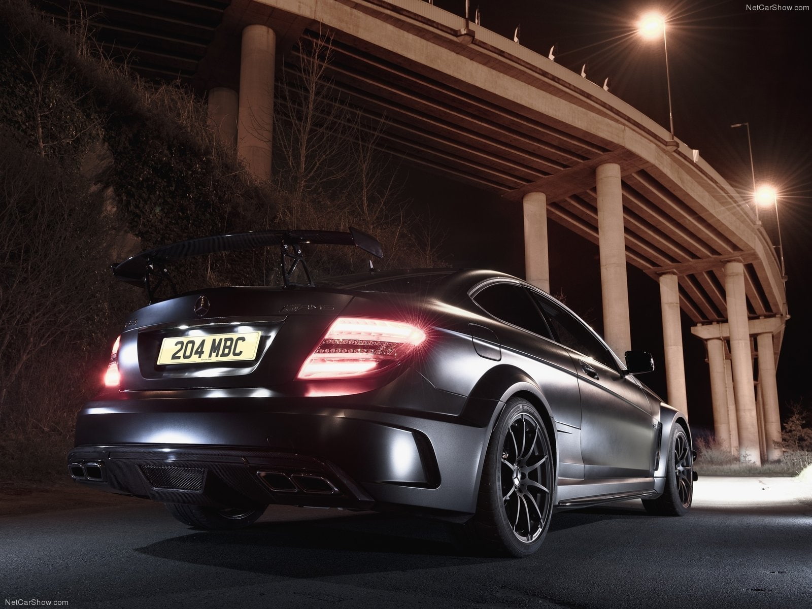 outdoors, land vehicle, lighting equipment, coupe, black, motor vehicle, car accident, garage, series, cars, wheel, illuminated, transportation, no people, HD Wallpaper