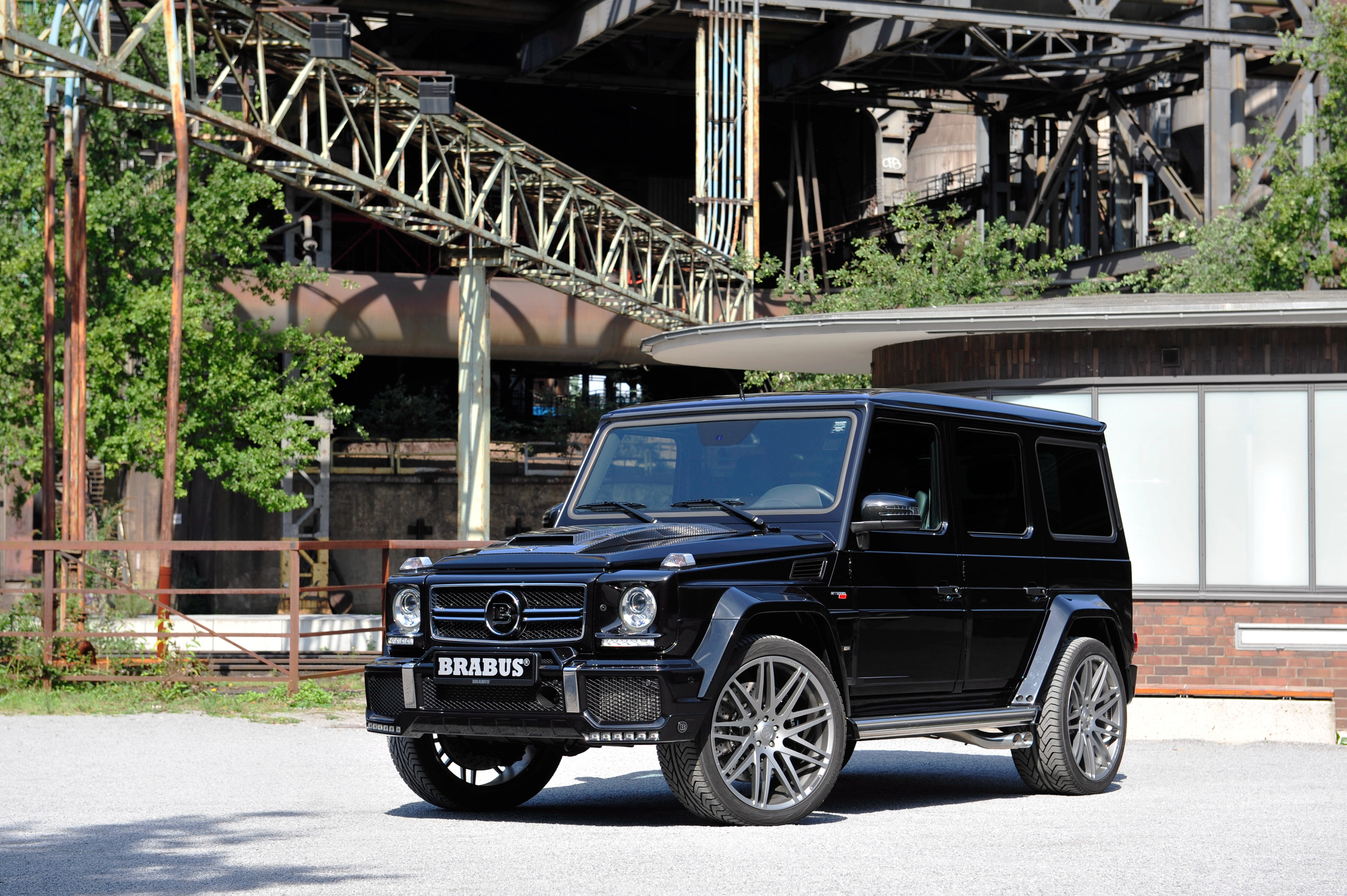 motor vehicle, Mercedes, asia, sports Utility Vehicle, city, tree, car, mode of Transport, outdoors, plant, W463, tourist, chiang, G 850, bridge - man made structure, HD Wallpaper