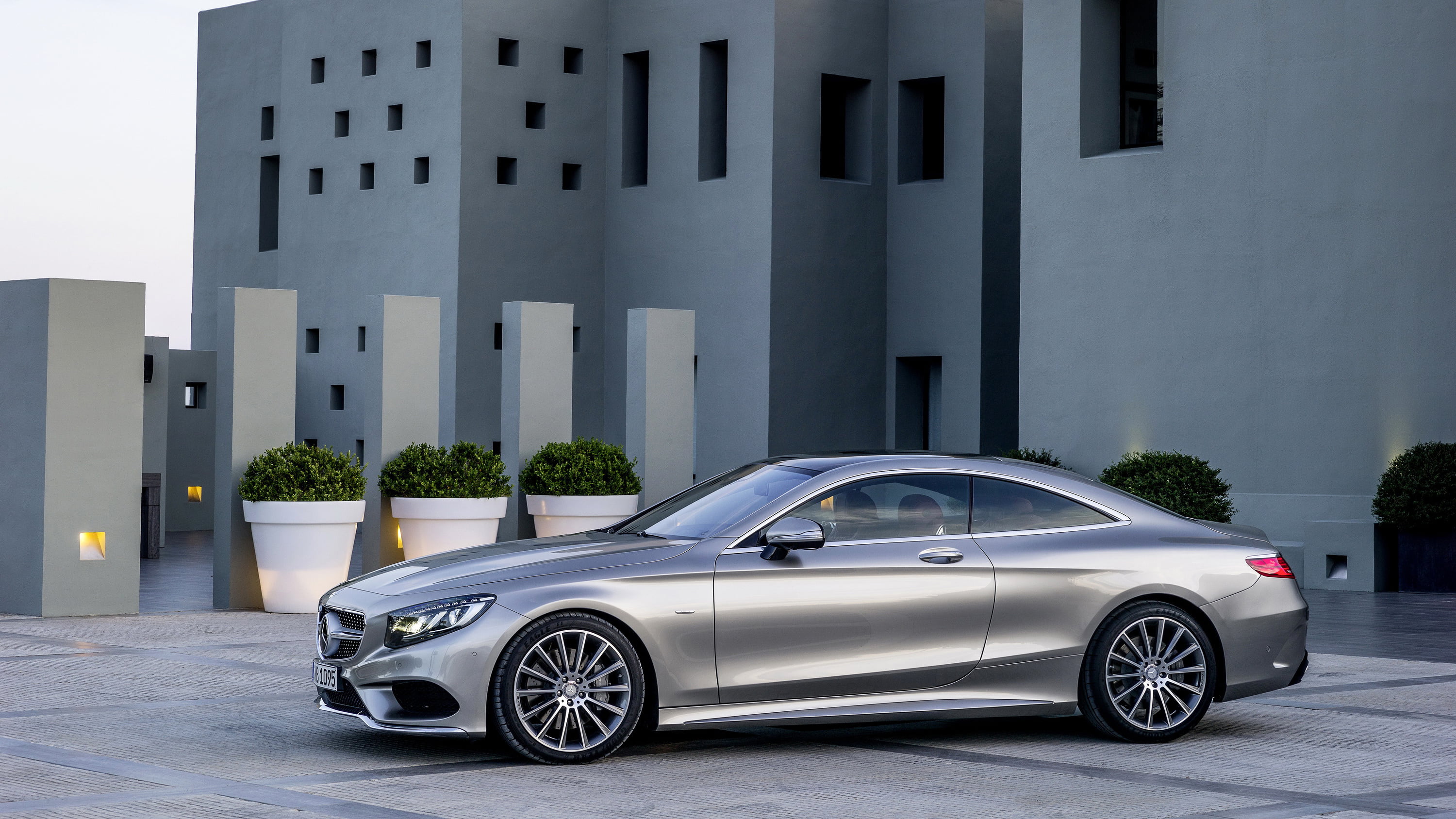 day, architecture, modern, S-classe, W222, office building exterior, motor vehicle, building exterior, transportation, nature, chrome, city, outdoors, silver colored, HD Wallpaper