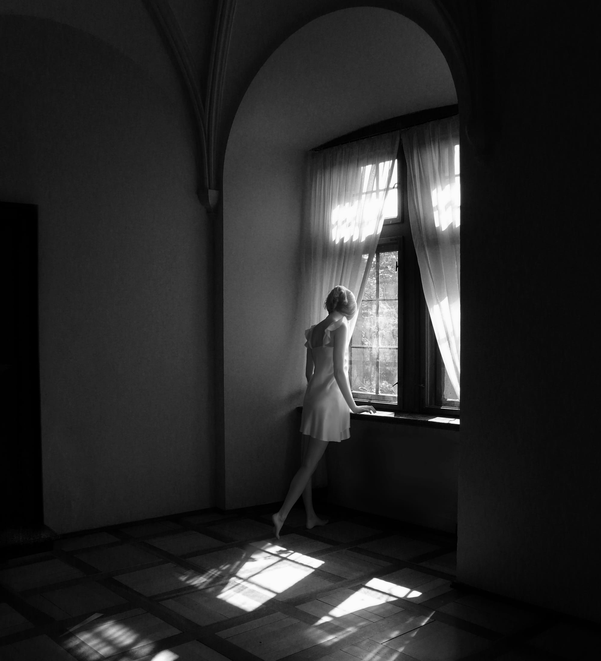 lifestyles, females, dark, woman, young women, curtain, real people, standing, flooring, clothing, women, one person, white, black and white, side view, Phone HD Wallpaper