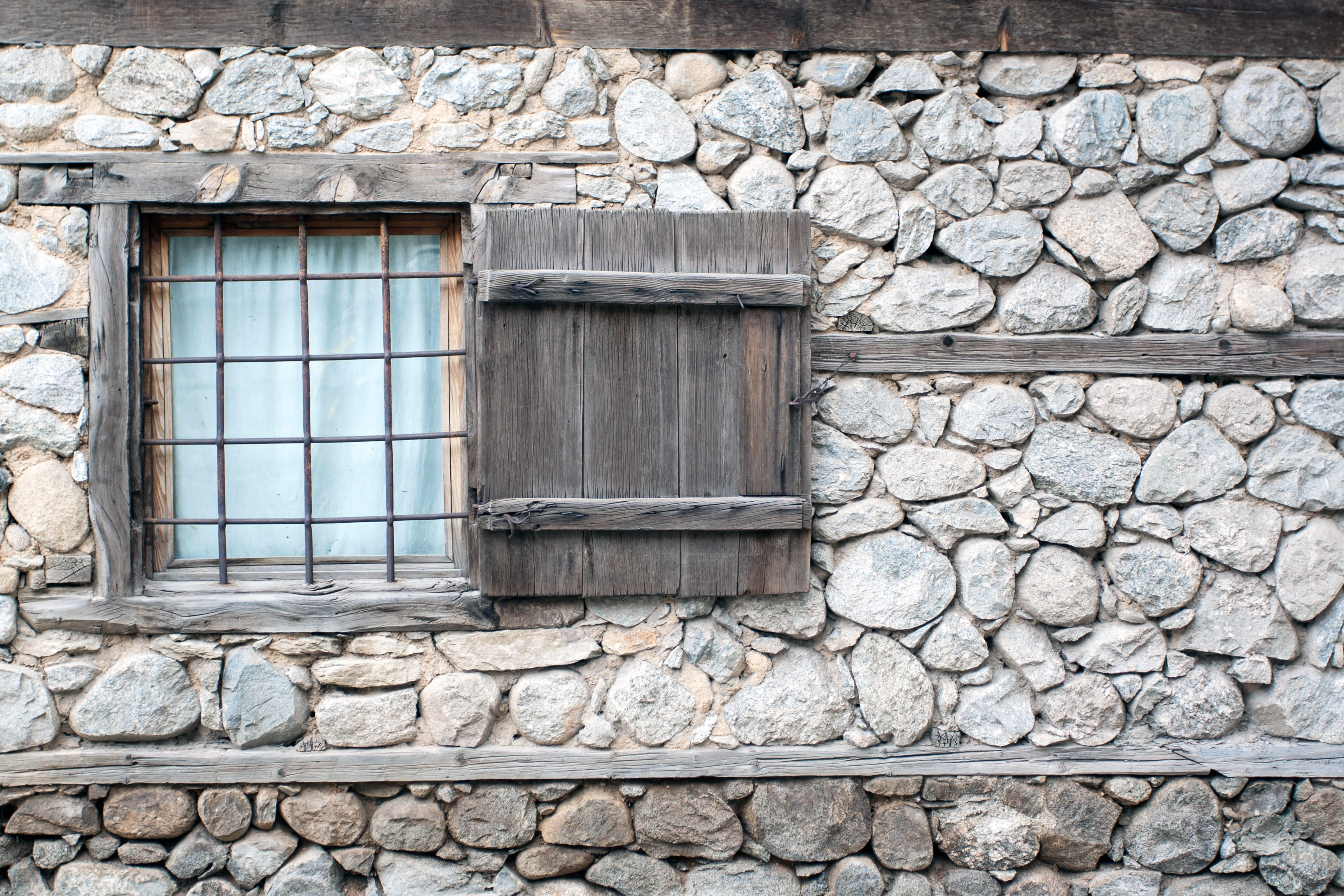 stone material, surface, wall, brown, 2K, closed, the building, house, window, cover, architecture, old, design, built structure, outdoors, windows, traditional, HD Wallpaper