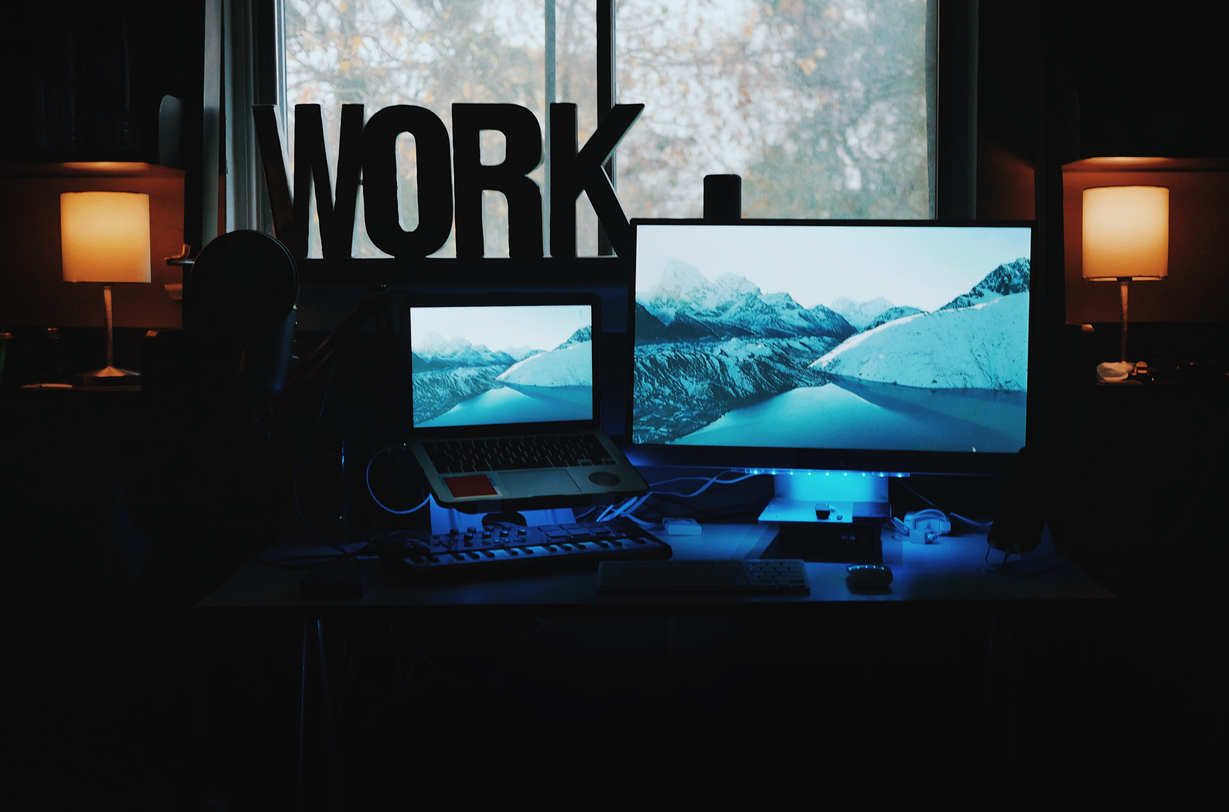 one person, business, technology, top, pc, communication, computer equipment, desk, imac, connection, device screen, computer monitor, table, indoors, domestic room, HD Wallpaper