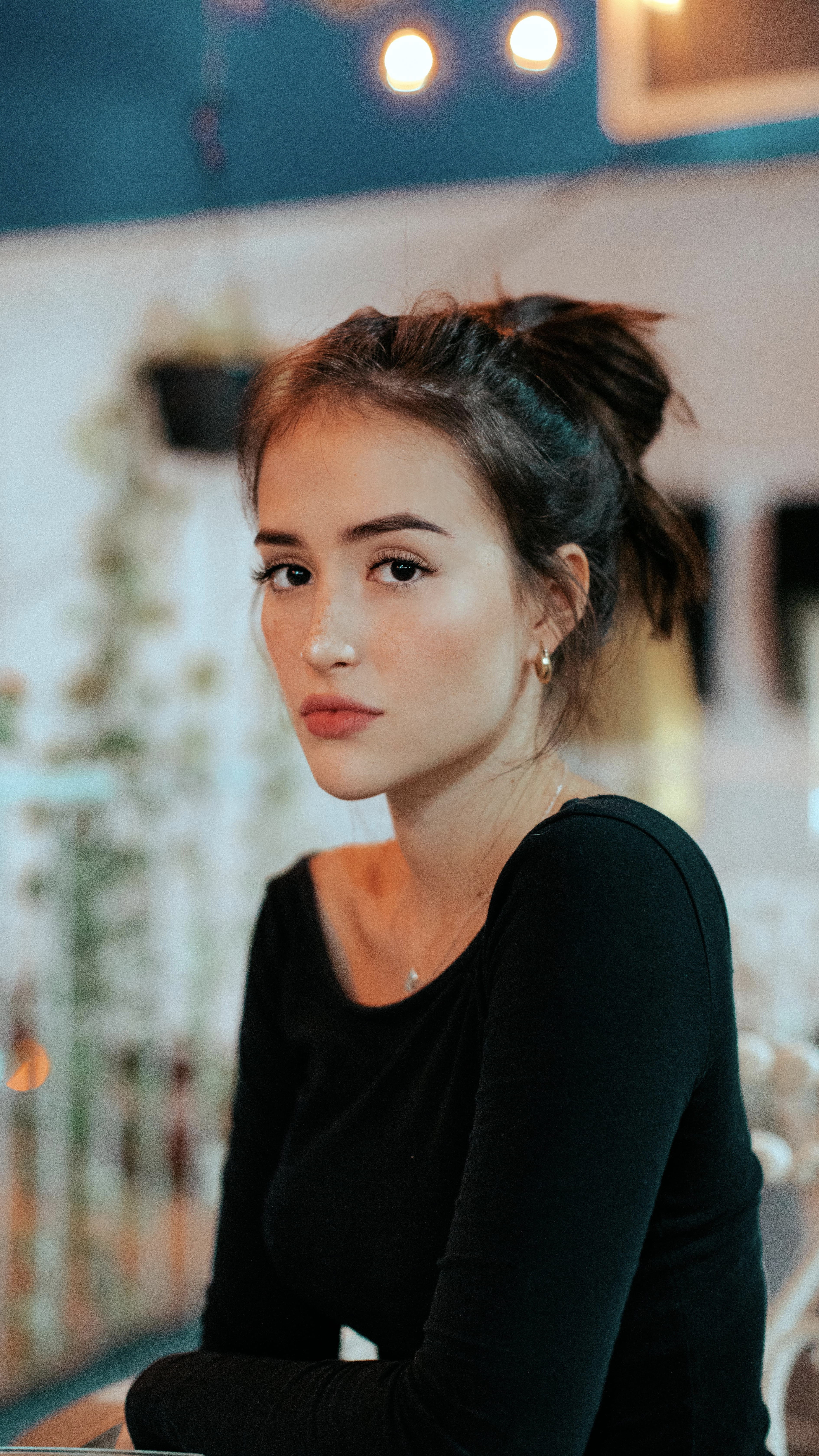 beautiful, caucasian, posing, lifestyles, cute, sleeved, caucasian Ethnicity, modern, no make-up, alegrillo, only Women, top, portrait, women, real People, Phone HD Wallpaper