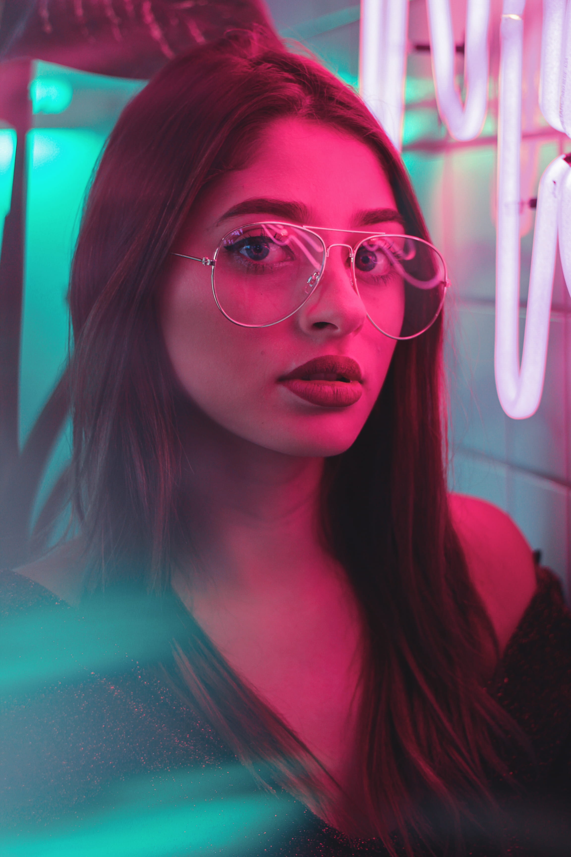 people, hairstyle, reflection, blow, young adult, long hair, lifestyles, closeup, dyed hair, vintage, real people, red, costa rica, canon, glasses, beauty, Phone HD Wallpaper