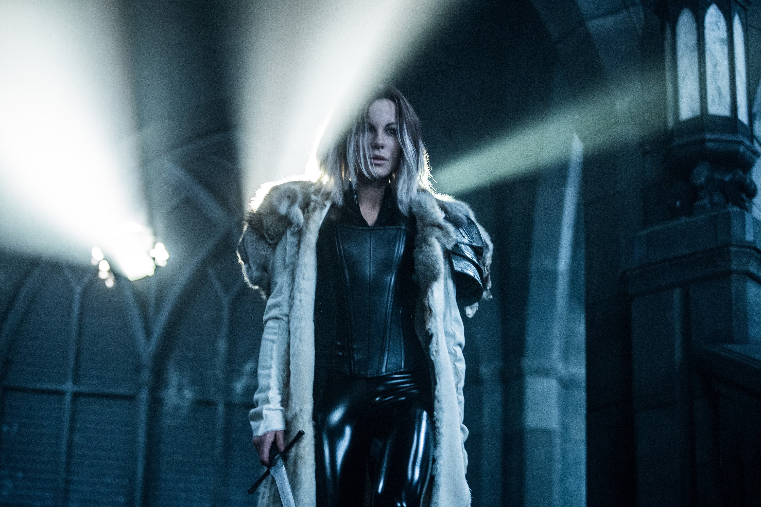 2K, woman, girl, Blood Wars, movie, Underworld, Selene, brunette, sword, cinema, film, vampire, warrior, Underworld: Blood Wars, man, Kate Beckinsale, HD Wallpaper