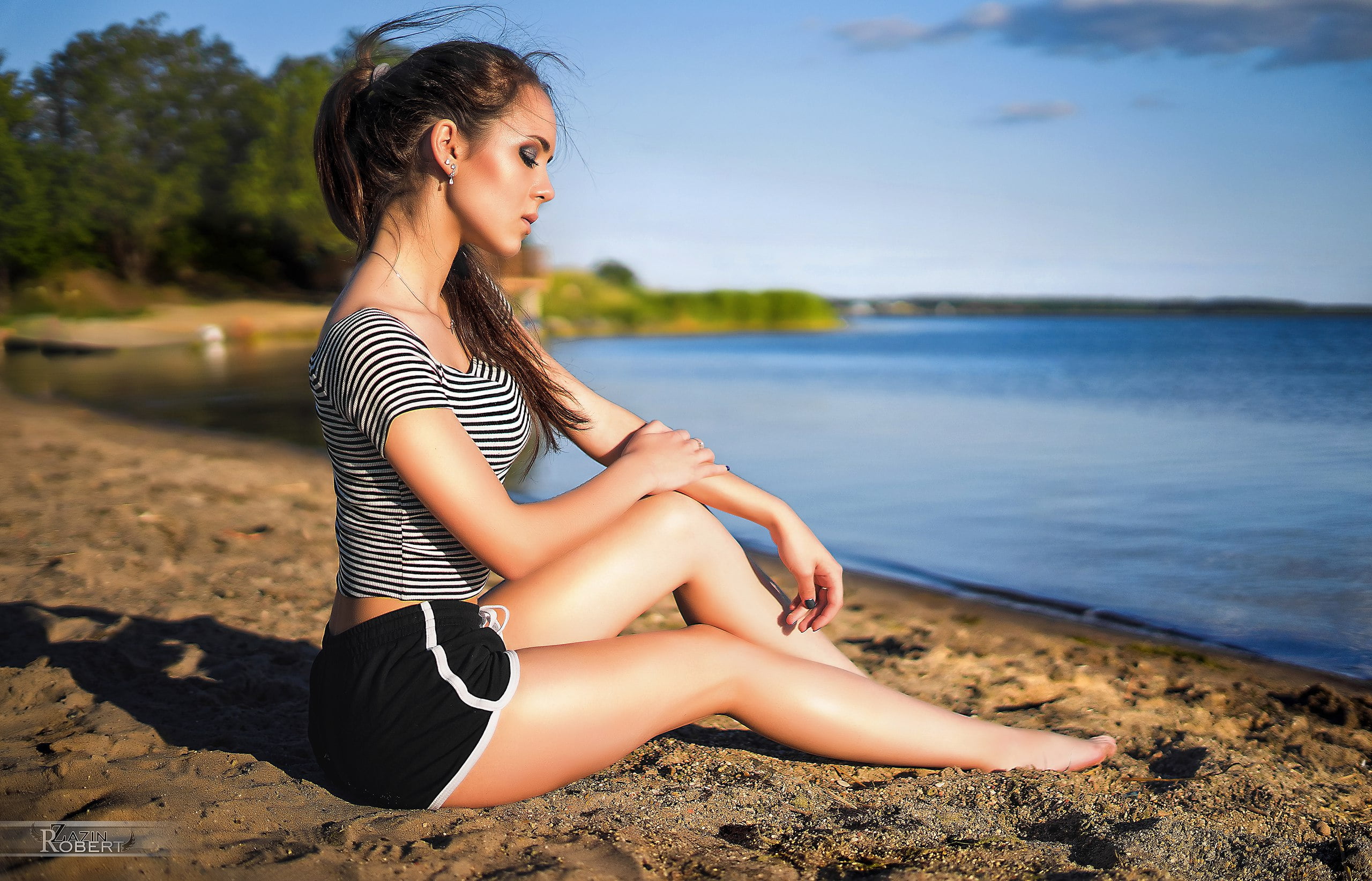 hairstyle, focus on foreground, tanned, sand, beautiful woman, beauty, young adult, contemplation, petite, leisure activity, sitting, 2K, young women, HD Wallpaper