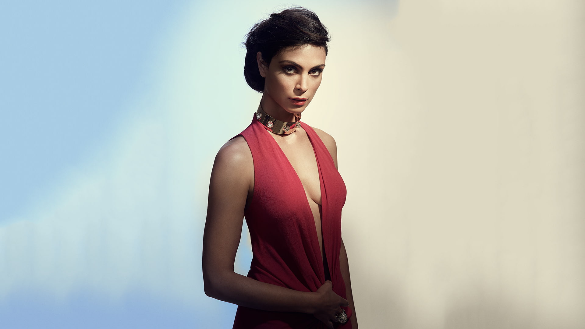 actress, young women, indoors, standing, hairstyle, celebrity, Morena Baccarin, lifestyles, front view, fashion, one person, wall - building feature, waist up, HD Wallpaper