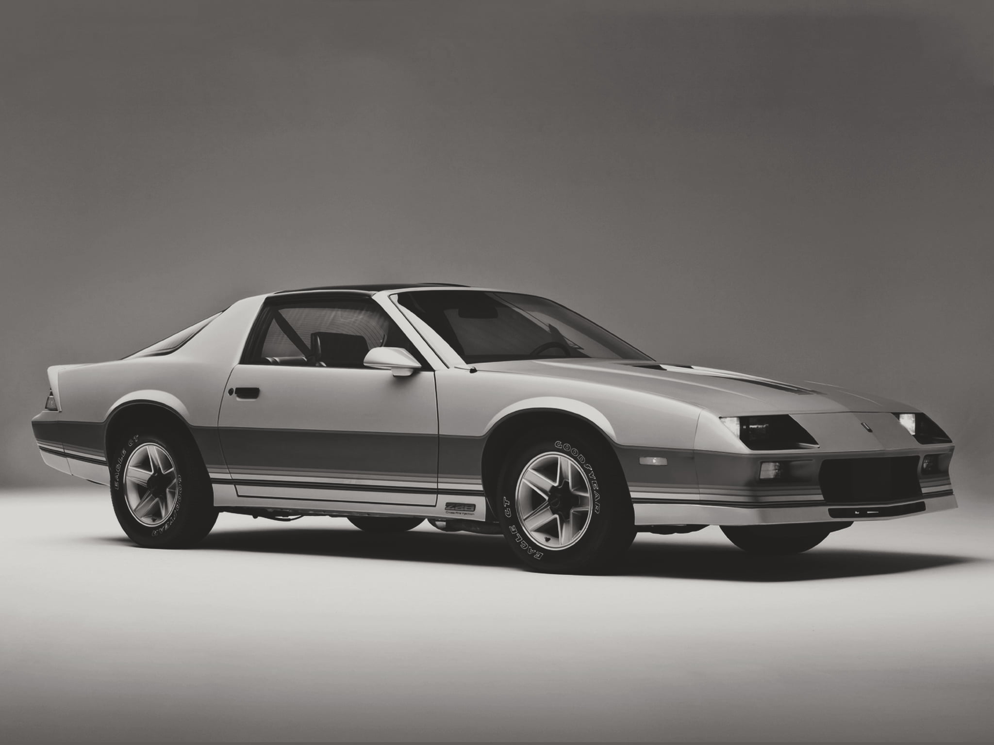 sports car, speed, choice, Chevrolet Camaro, copy space, car, gray, indoors, wealth, profile view, toy, side view, transportation, no people, silver colored, HD Wallpaper