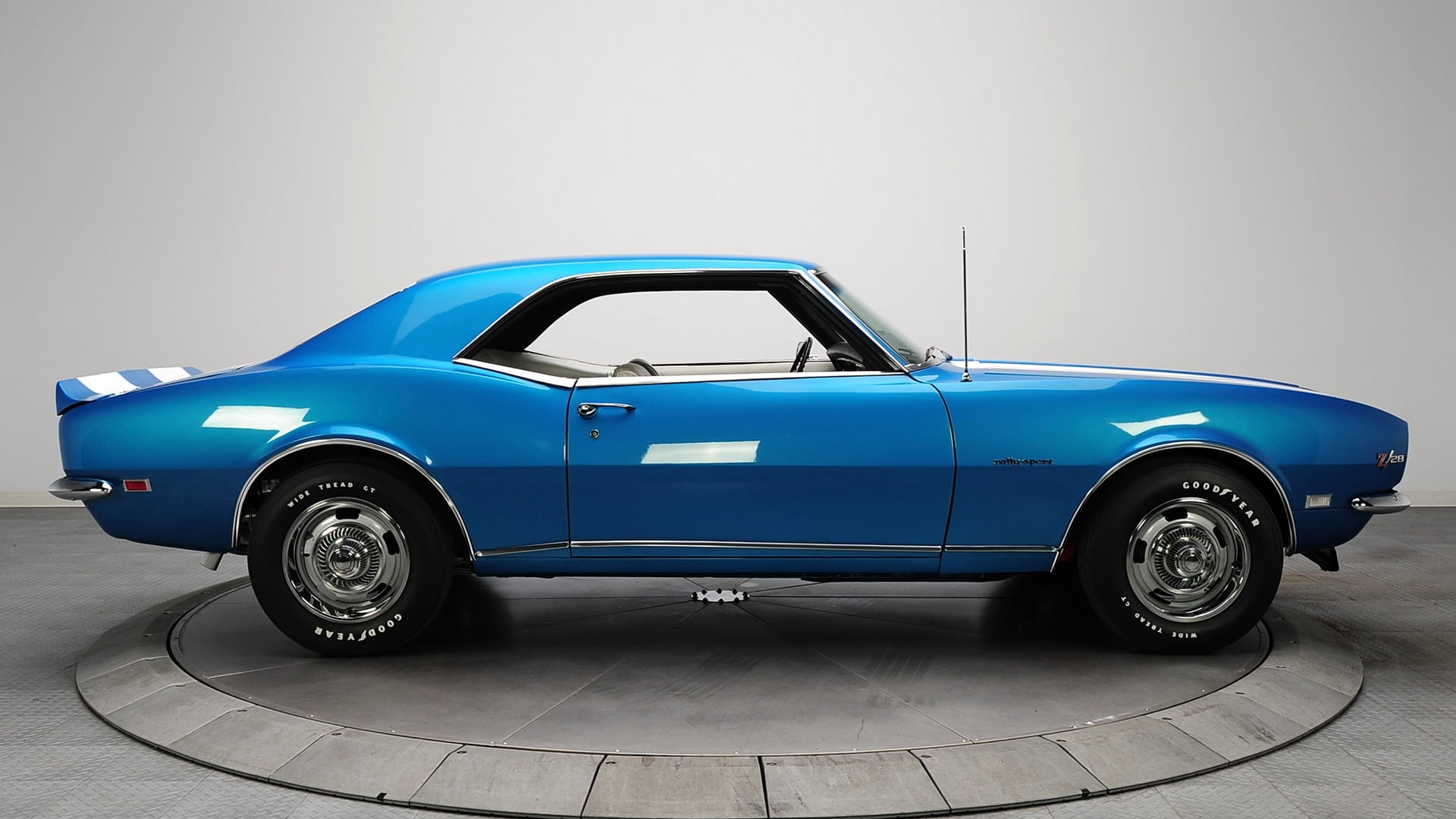 indoors, old, Z28 RS, Car, collectors car, land vehicle, travel, retro styled, stationary, 1080P, transportation, side view, nature, day, metal, 1968, HD Wallpaper