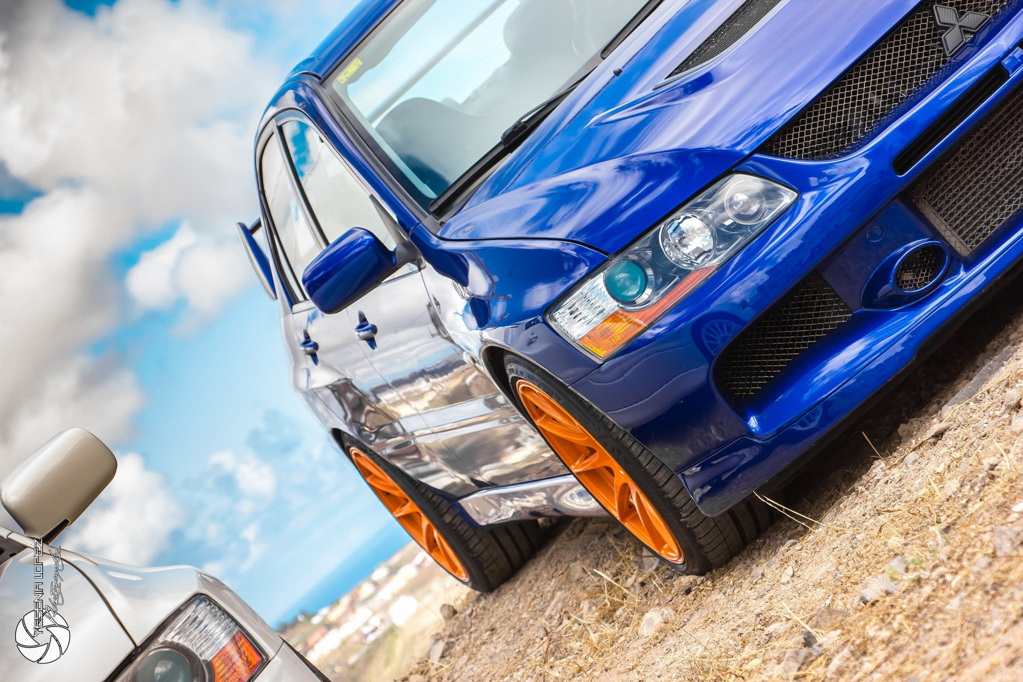 sunlight, metal, land vehicle, headlight, vintage car, close-up, motor vehicle, day, nature, sky, reflection, car, 1080P, Mitsubishi Lancer EVO, stationary, HD Wallpaper
