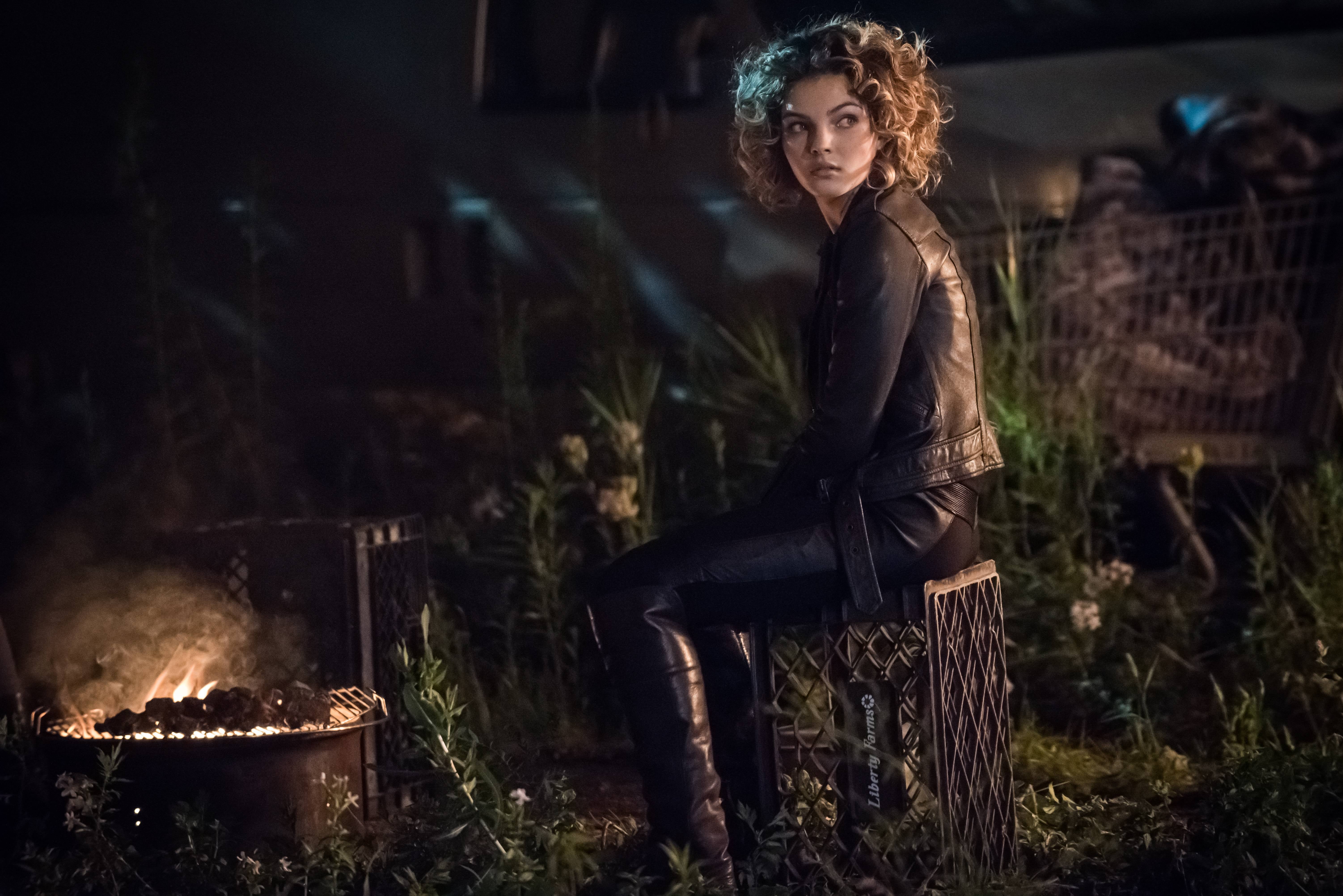 fashion, food and drink, 5k, beautiful woman, one person, night, hd, young women, camren bicondova, contemplation, 4k, three quarter length, burning, flame, HD Wallpaper