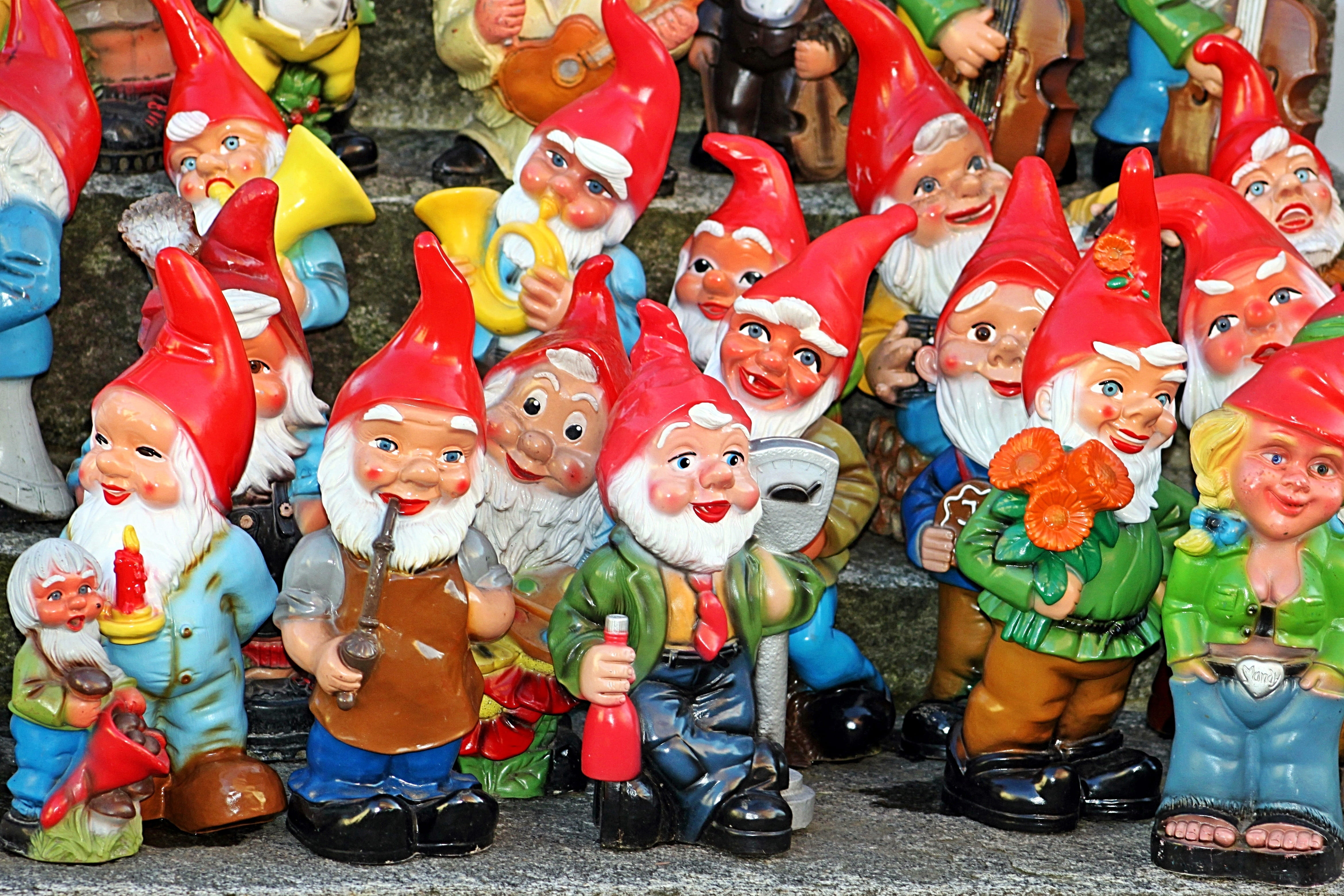 festival, male likeness, 4K, large group of objects, market, no people, garden decoration, retail display, still life, decorative, figurine, retail, variation, HD Wallpaper
