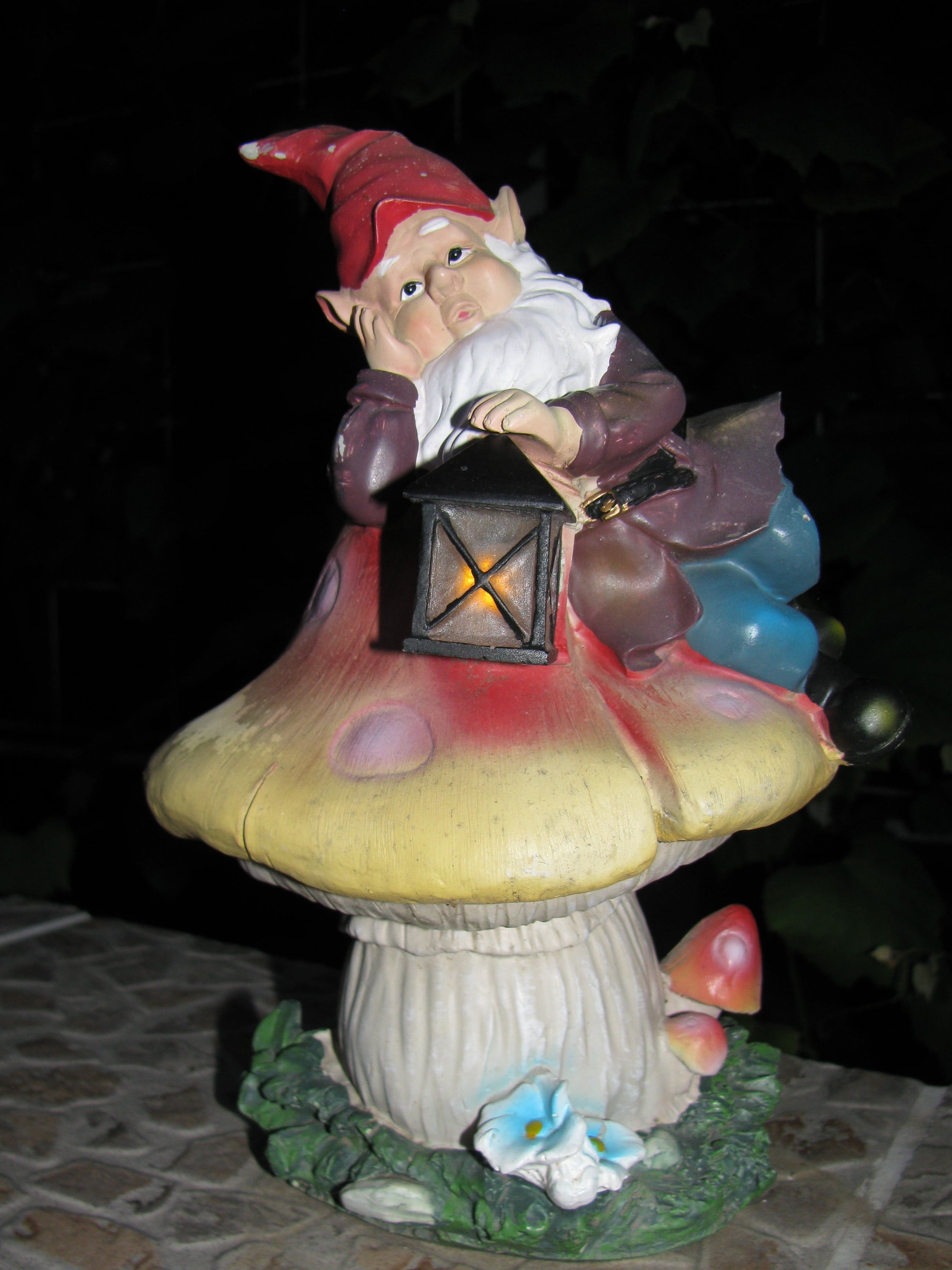 art and craft, still life, garden gnome, yard, holiday, representation, figurine, celebration, outdoor, santa claus, creativity, decoration, statue, 2K, Phone HD Wallpaper