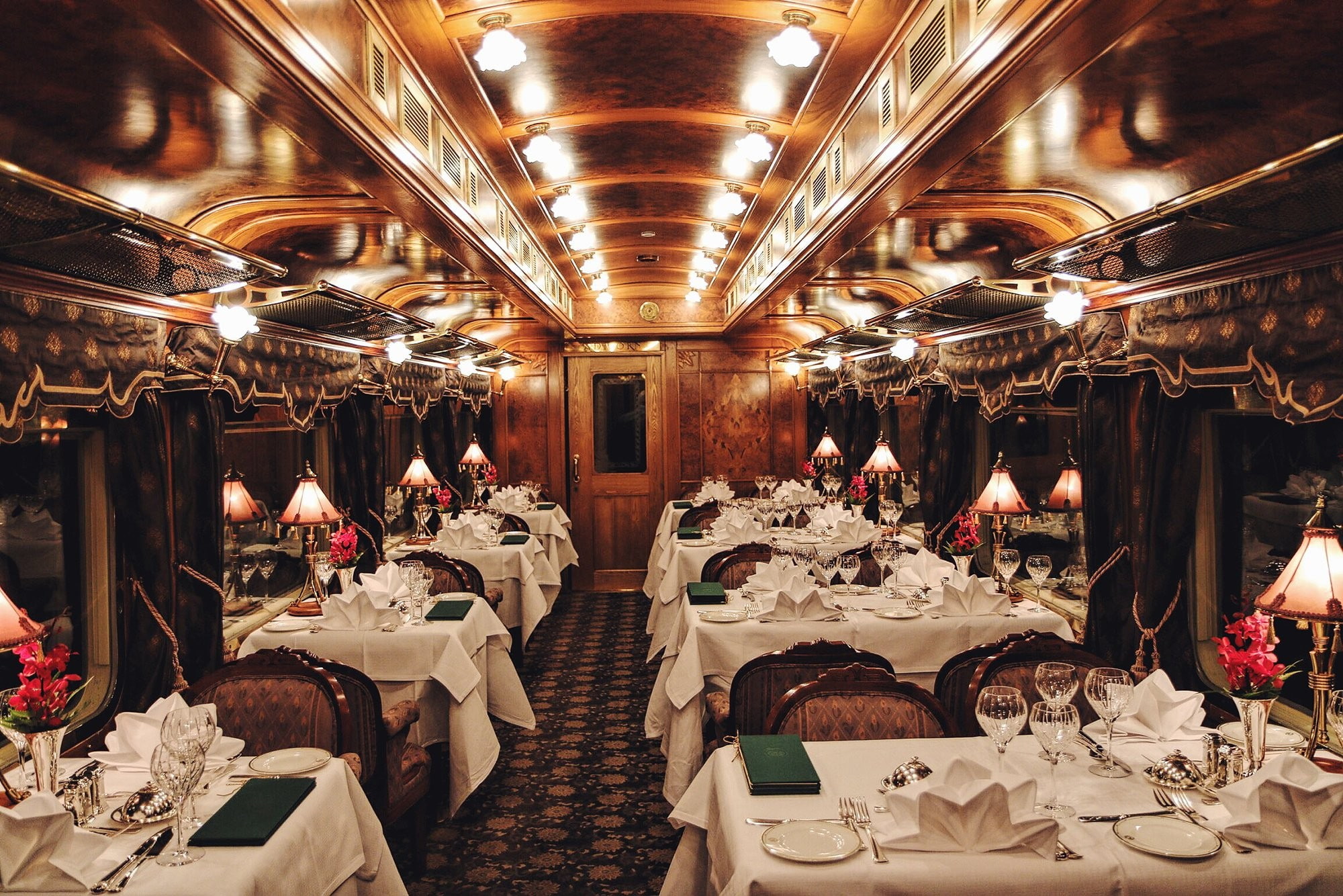lighting equipment, in a row, ceiling, train, restaurant, absence, wedding, food and drink, empty, illuminated, interior, interior design, night, business, HD Wallpaper