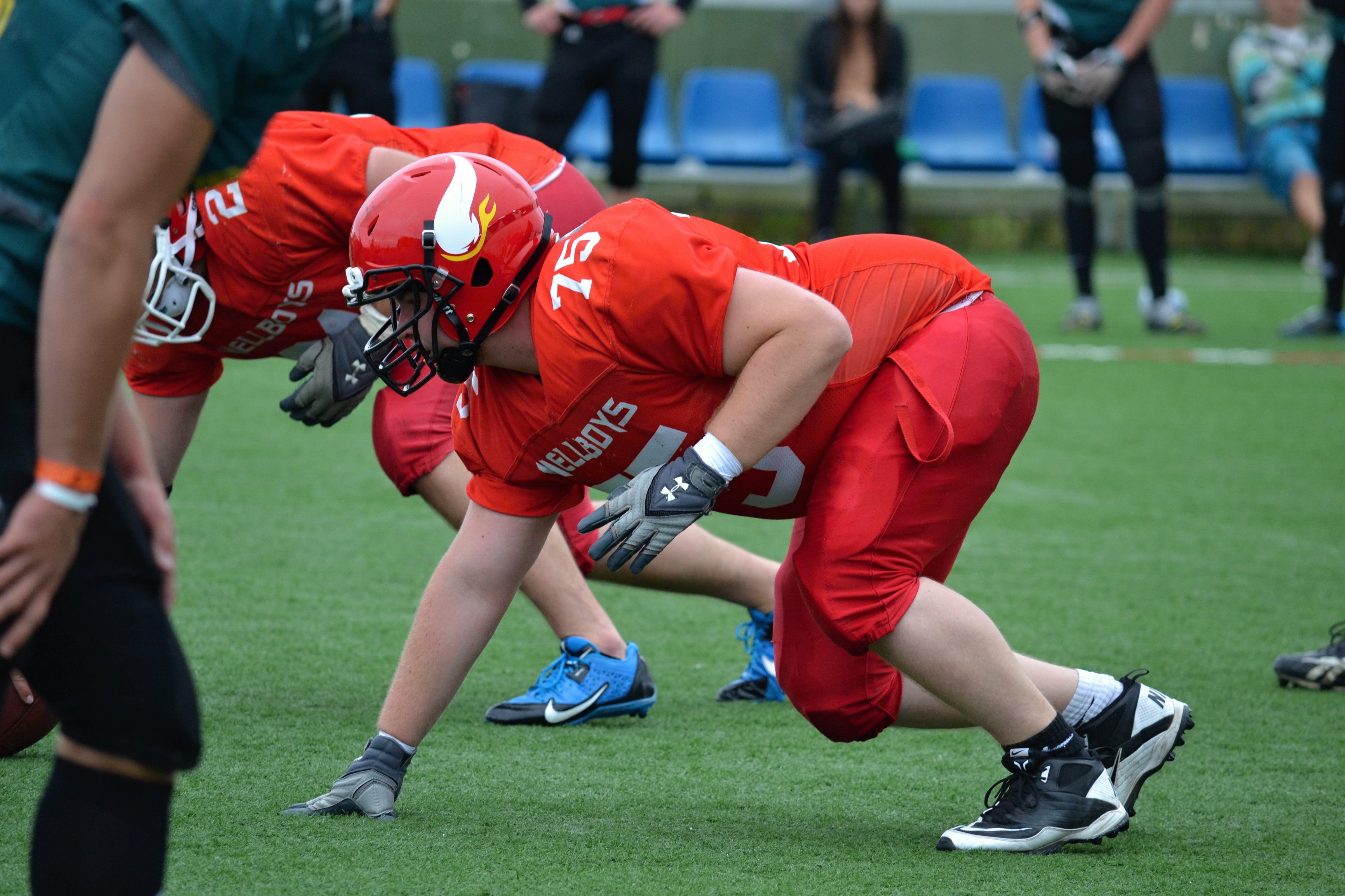 toil, teenager, clothing, placement, american football - sport, 4K, grass, headwear, people, boys, american football, playing, football, determination, HD Wallpaper