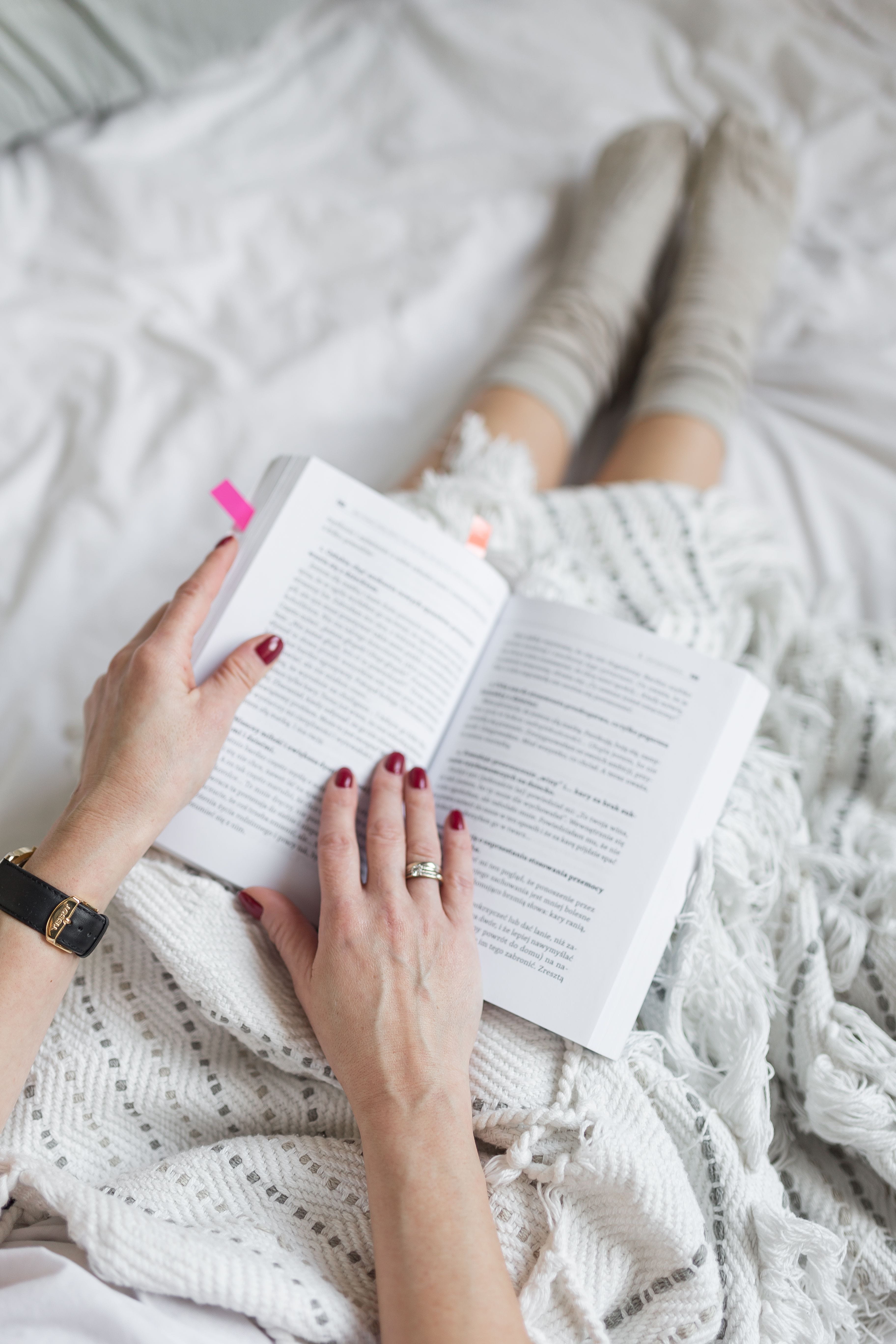 woman, comfortable, paper, hand, lifestyles, one Person, coffee, human body part, indoor, one woman only, reading, photo, people, blanket, real people, Phone HD Wallpaper