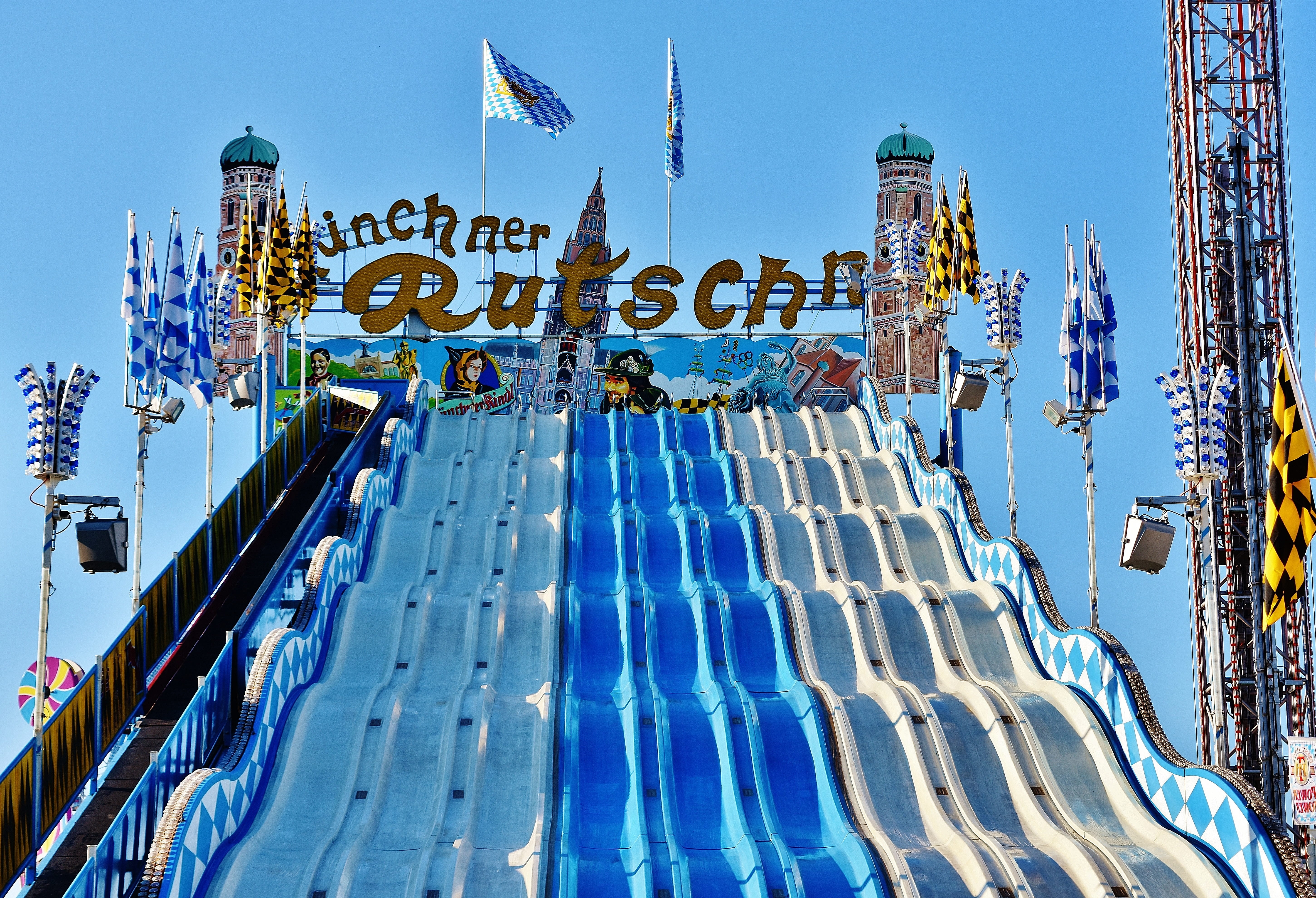building exterior, ride, business, built structure, people, sky, fair, blue, city, pleasure, daytime, celebrate, water, no people, folk festival, pool, HD Wallpaper