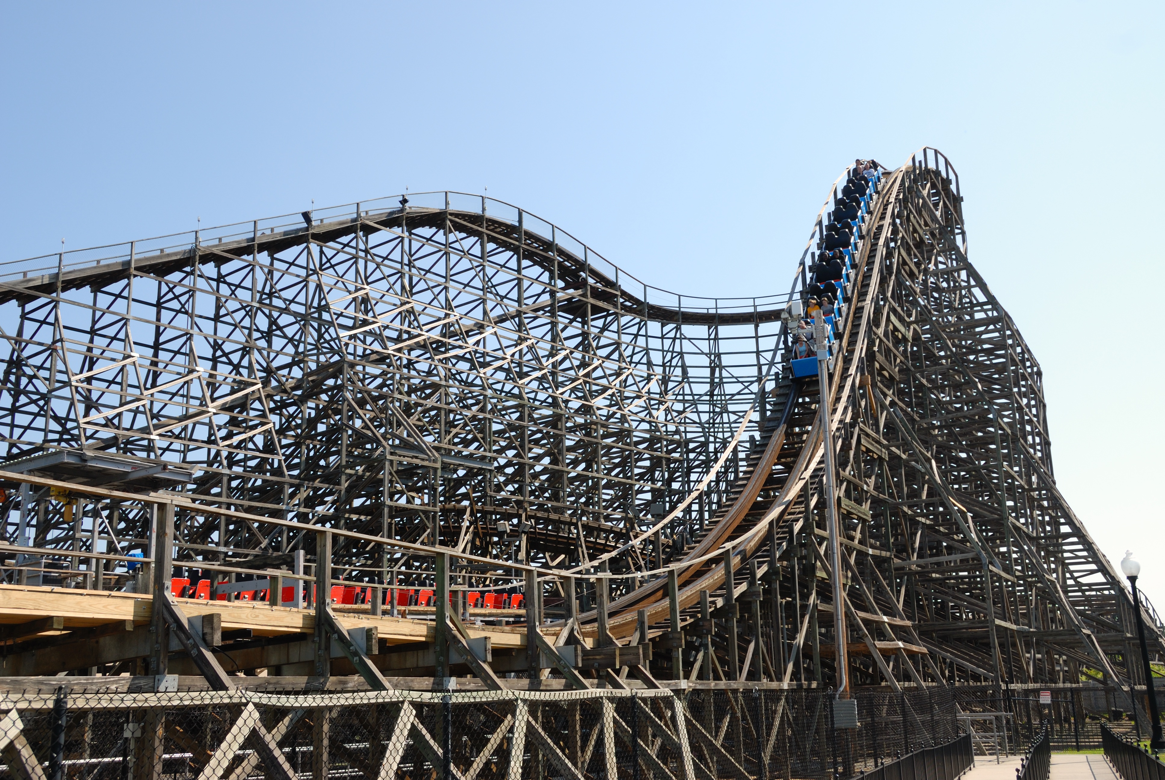 rollercoaster, day, bridge - man made structure, architecture, built structure, wooden roller coaster, roller coaster, 4K, recreation, no people, joy, HD Wallpaper