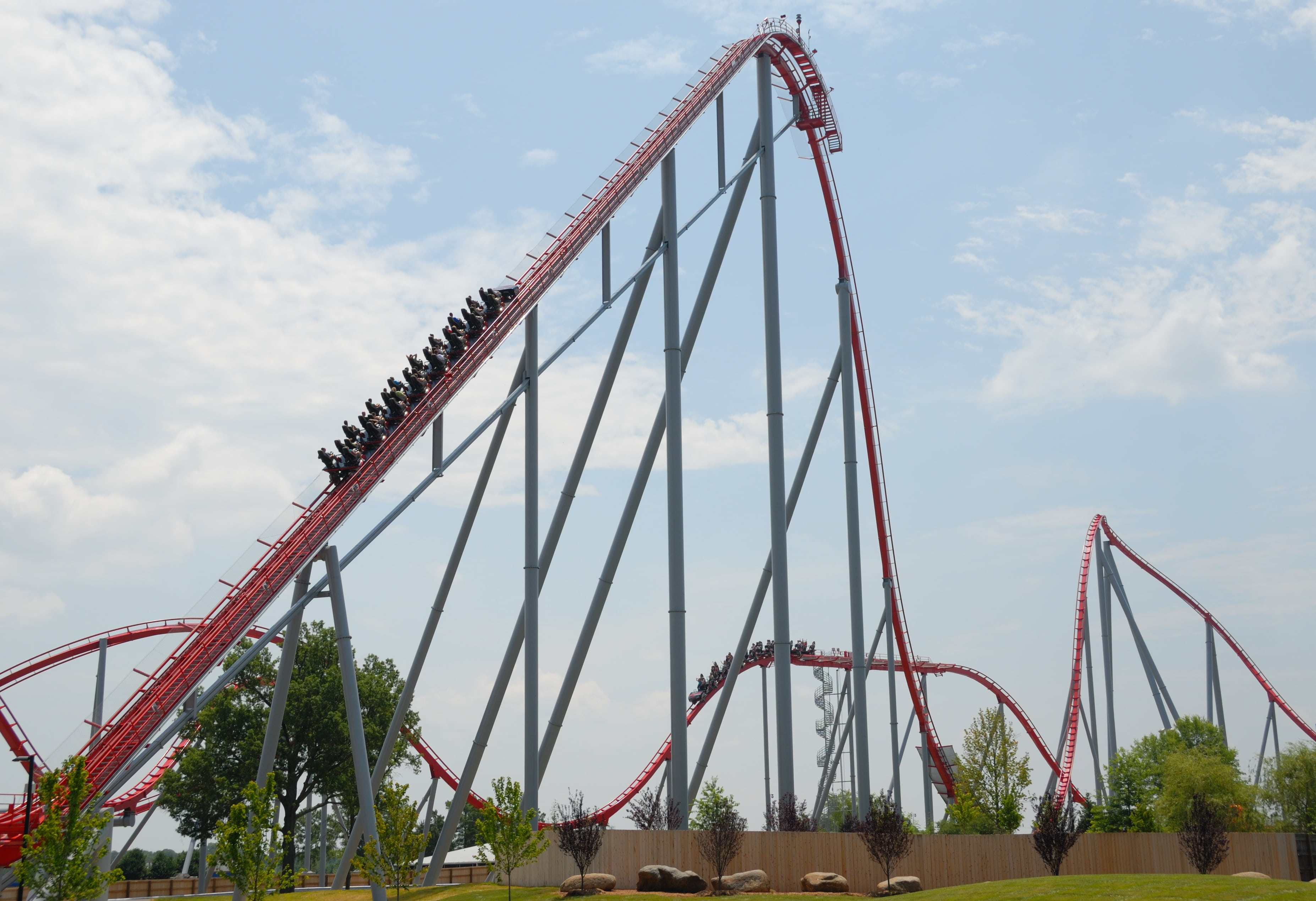 loop, amusement park, ride, recreation, connection, arts culture and entertainment, transportation, attraction, scary, fun, high, fast, structure, summer, HD Wallpaper
