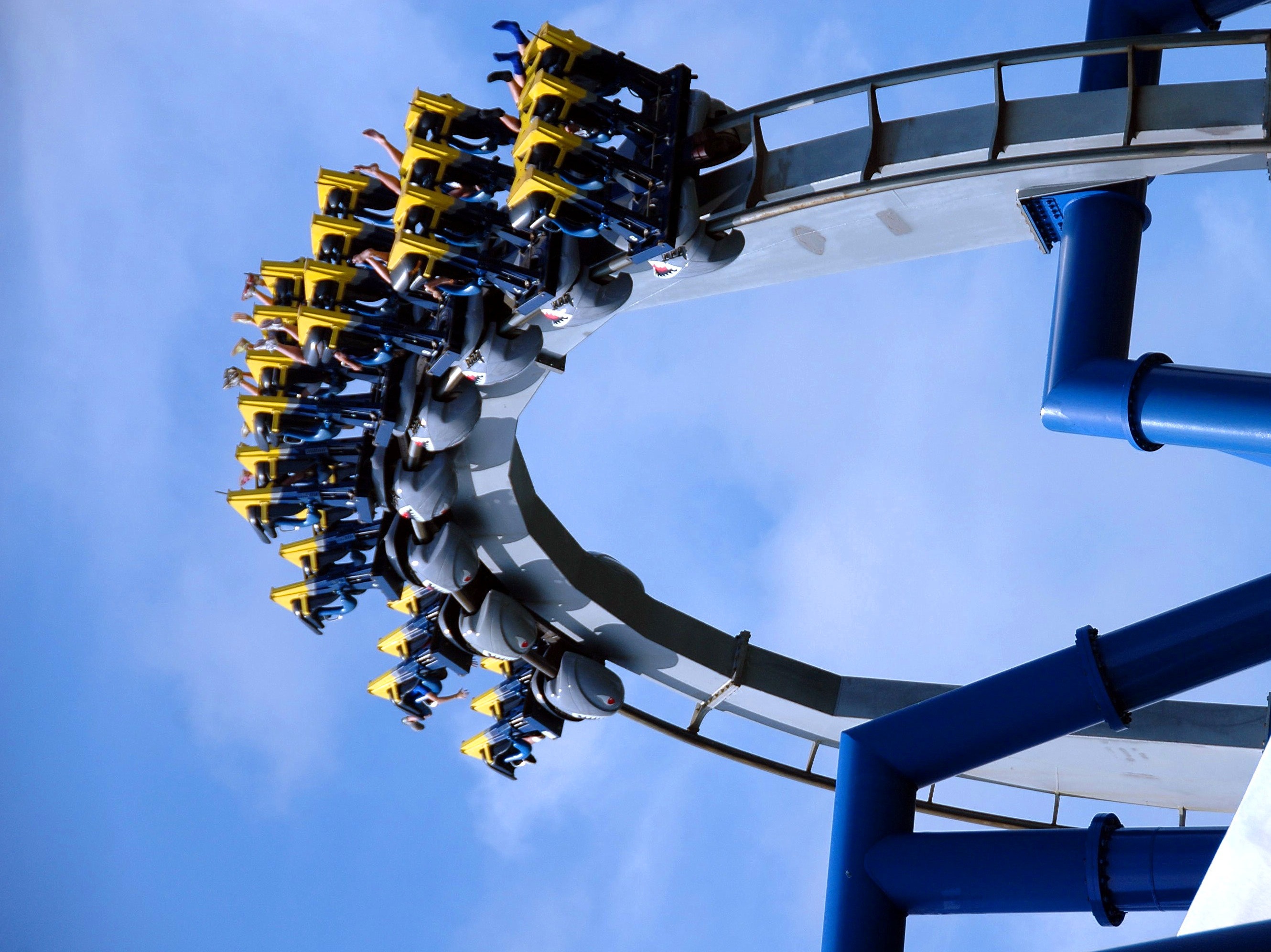loop, ride, adventure, shape, sky, coaster, people, leisure activity, amusement park, arts culture and entertainment, group of people, summer, entertainment, HD Wallpaper